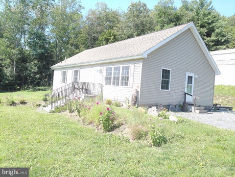 Homes For Sale - 2865 Summer Valley Road<br/> Schuylkill County, NEW RINGGOLD, PA 17960