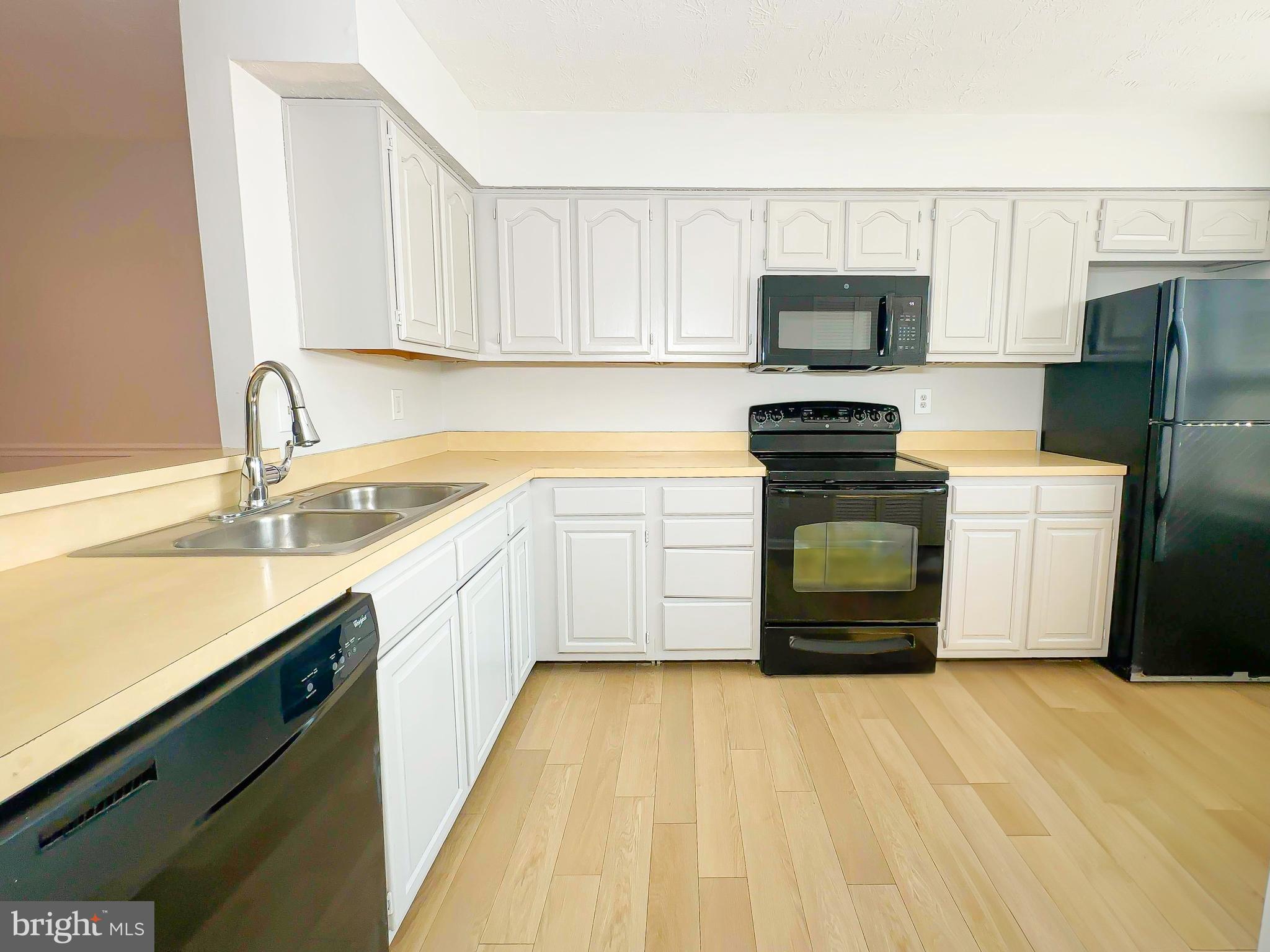 VILLAGES OF MARLBOROUGH - Residential Lease