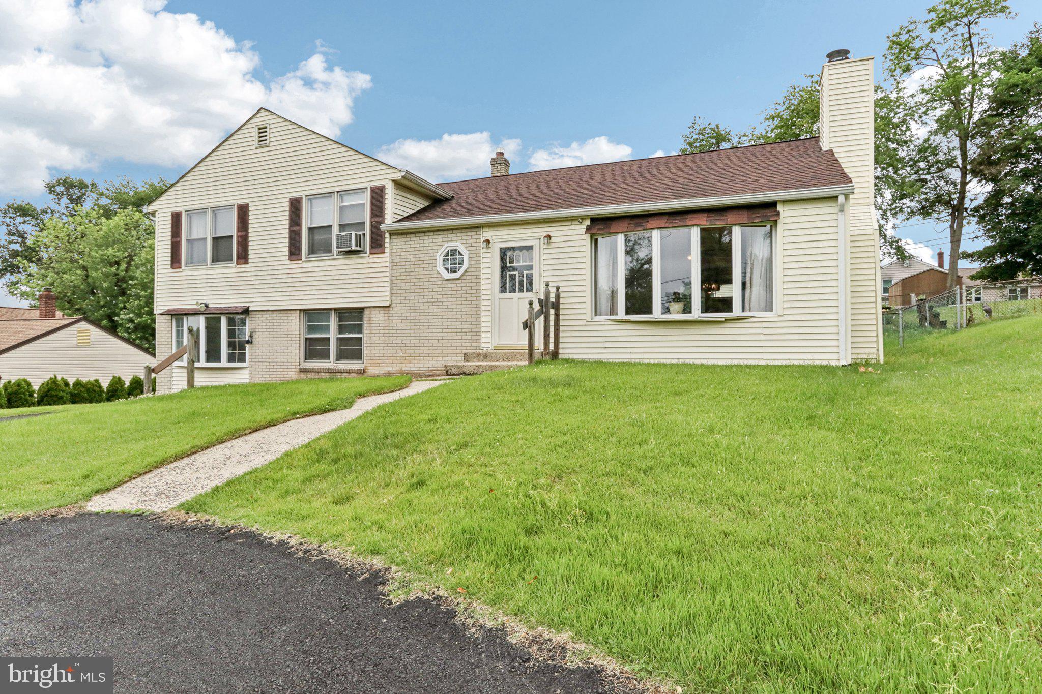 694 DAVISVILLE ROAD