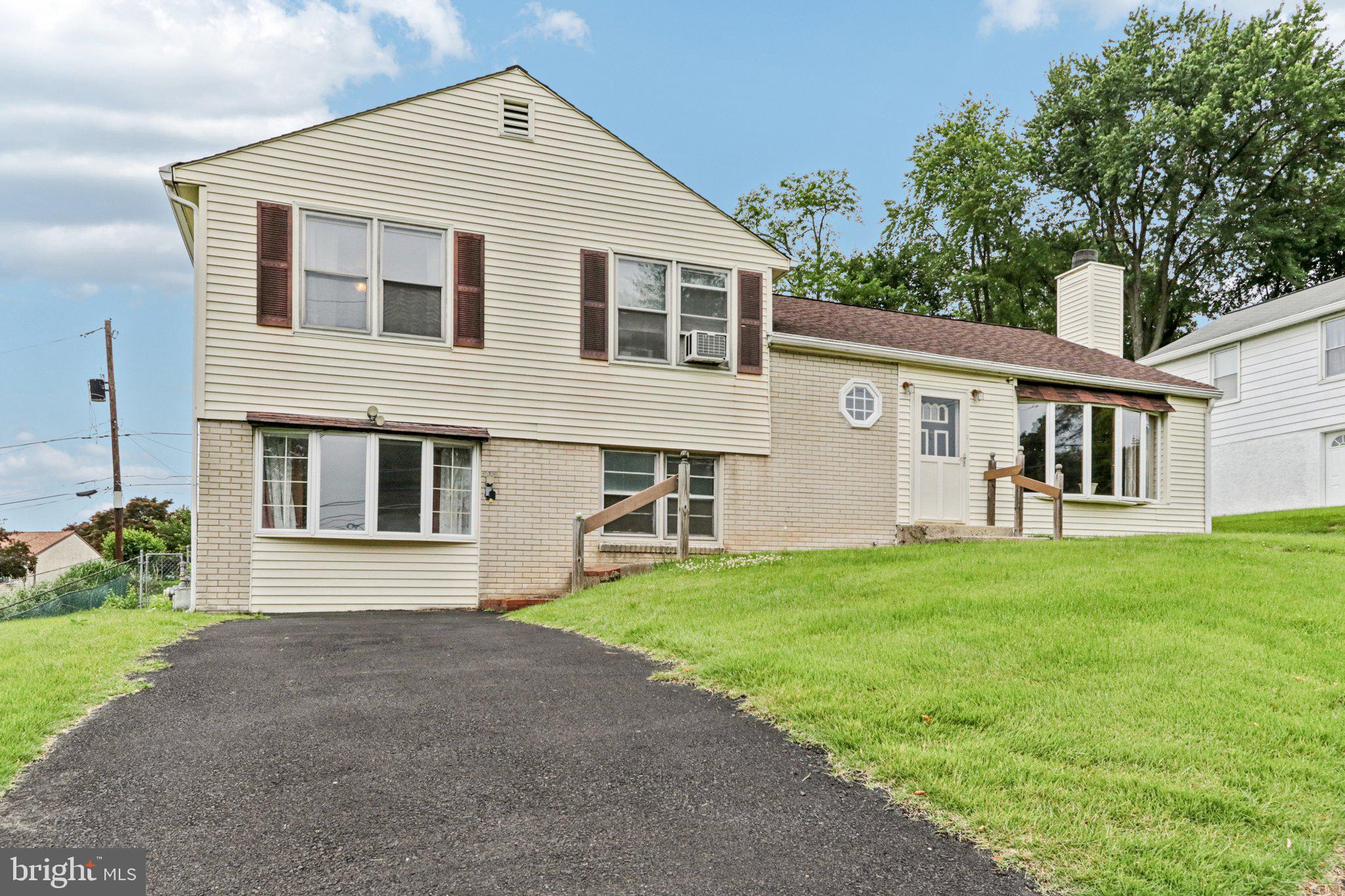 694 DAVISVILLE ROAD