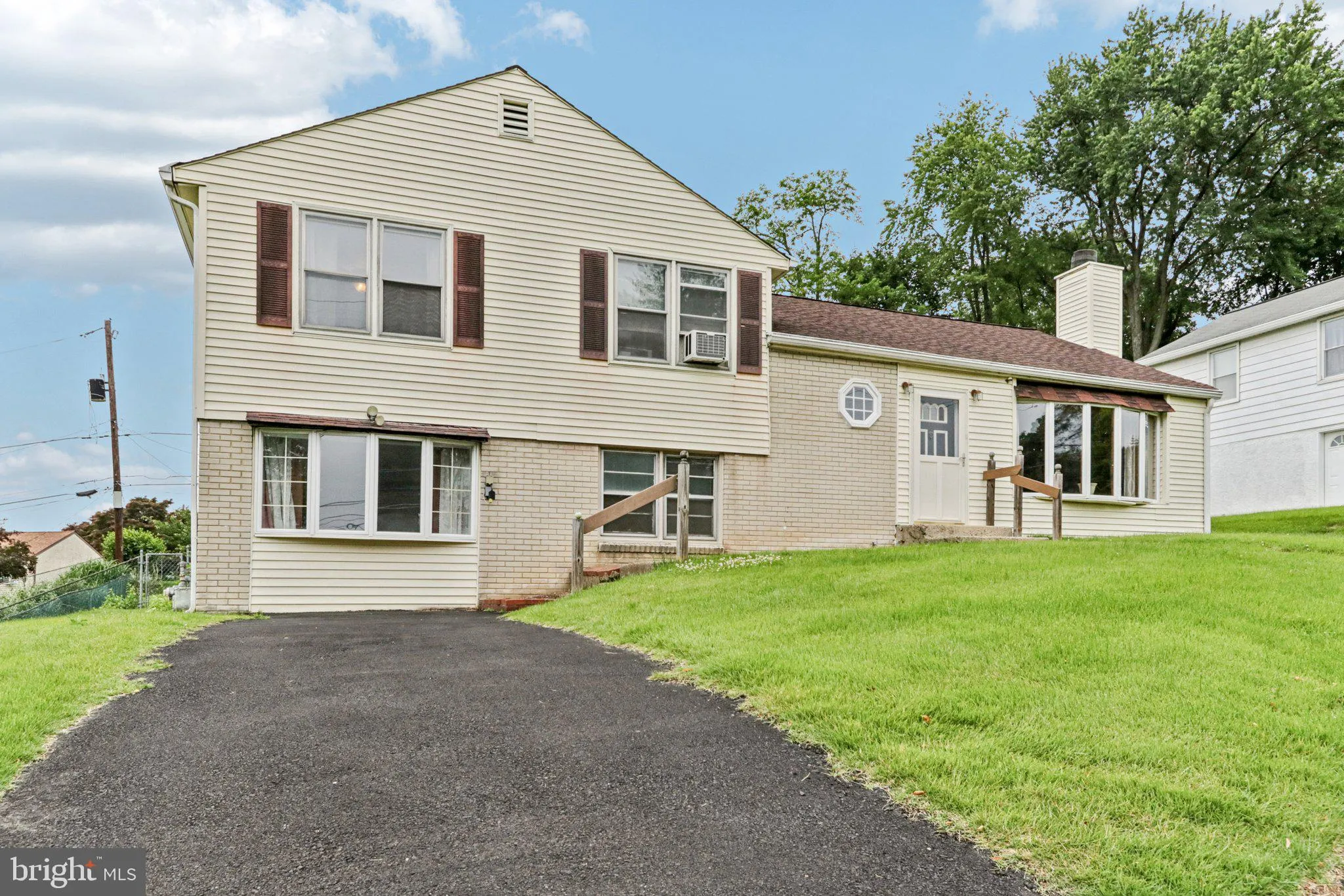 Warminster, Pennsylvania 18974, United States, 4 Bedrooms Bedrooms, ,1 BathroomBathrooms,Residential,Active,152016