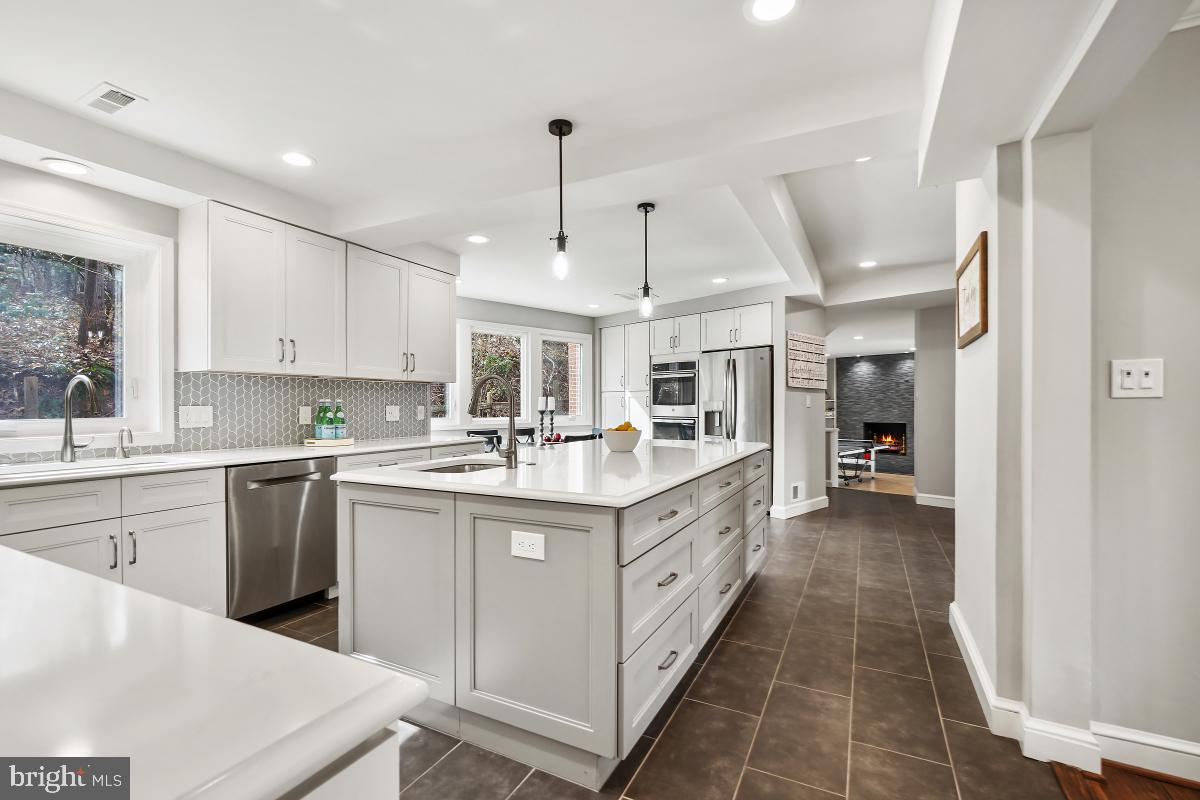 SPRINGBROOK FOREST - Residential