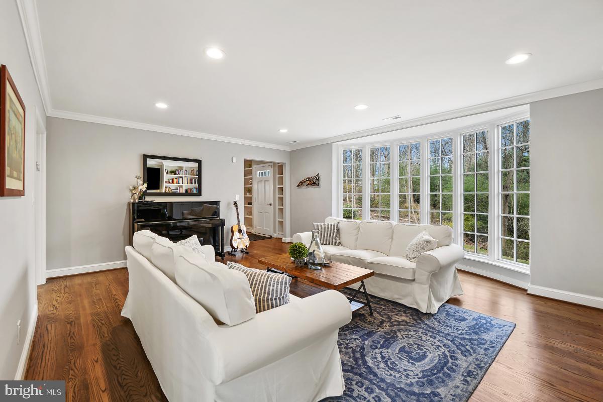 SPRINGBROOK FOREST - Residential