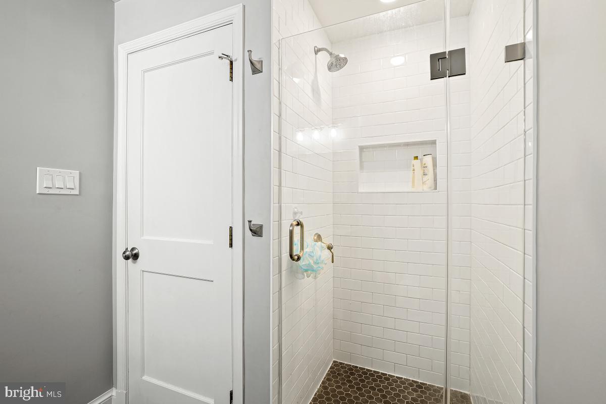 SPRINGBROOK FOREST - Residential