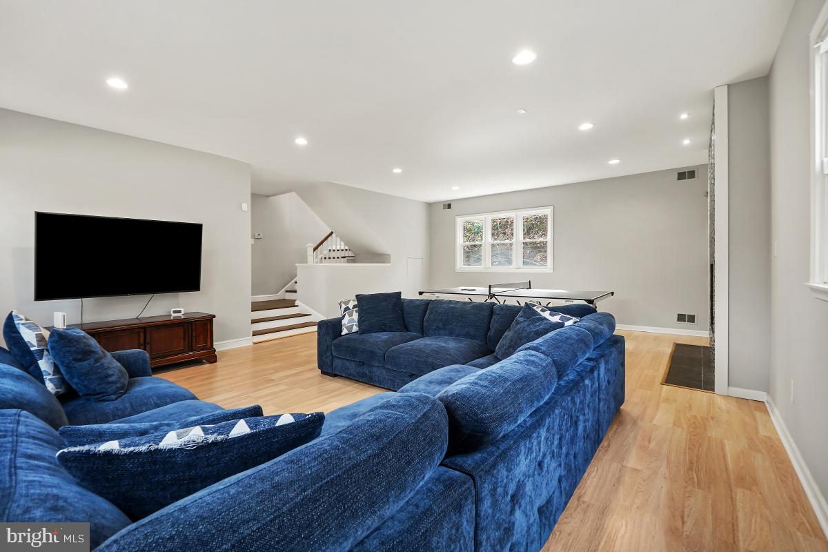 SPRINGBROOK FOREST - Residential