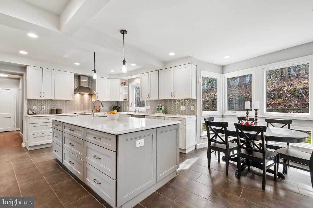 SPRINGBROOK FOREST - Residential