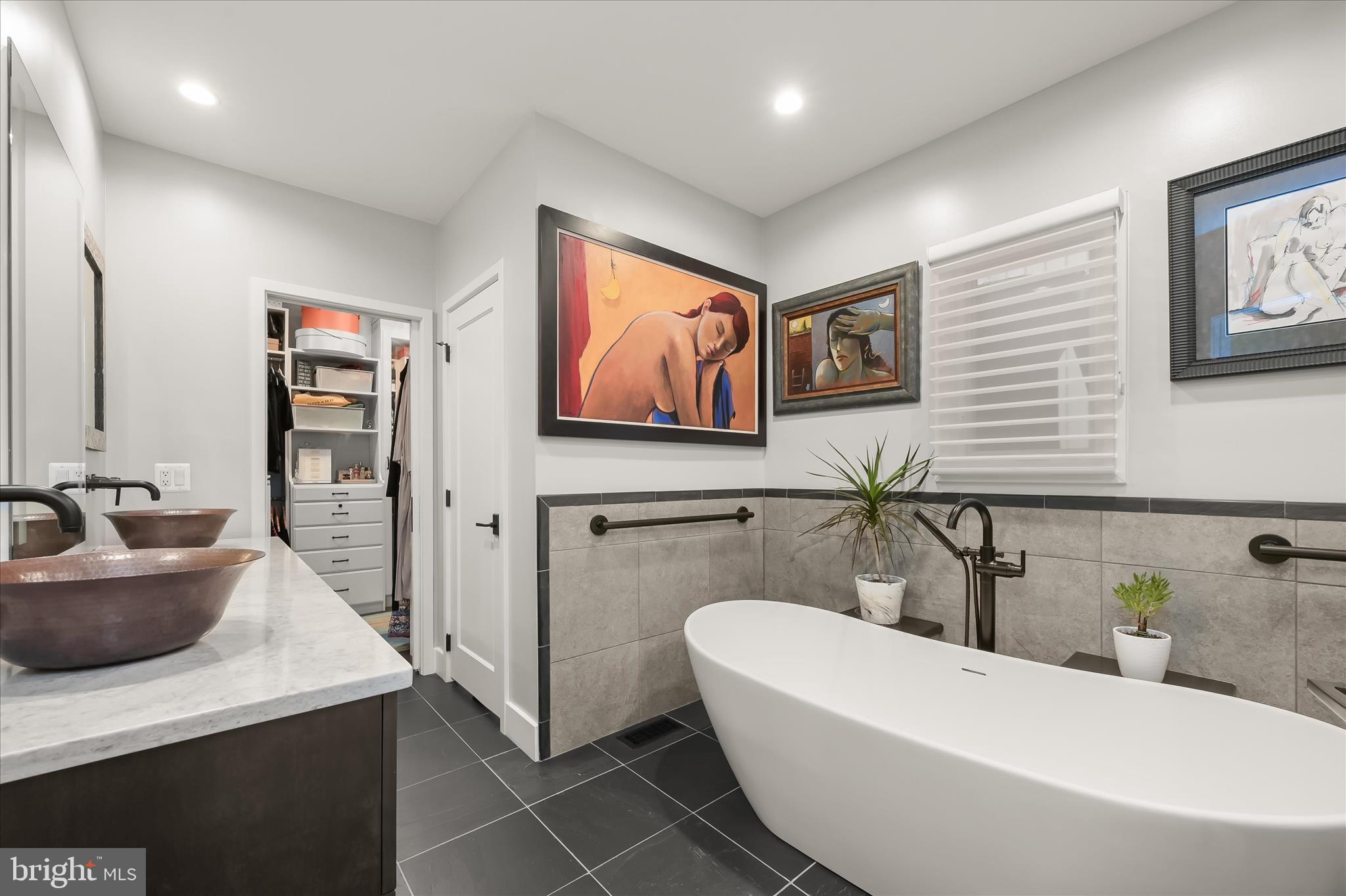 GIBSON ISLAND - Residential