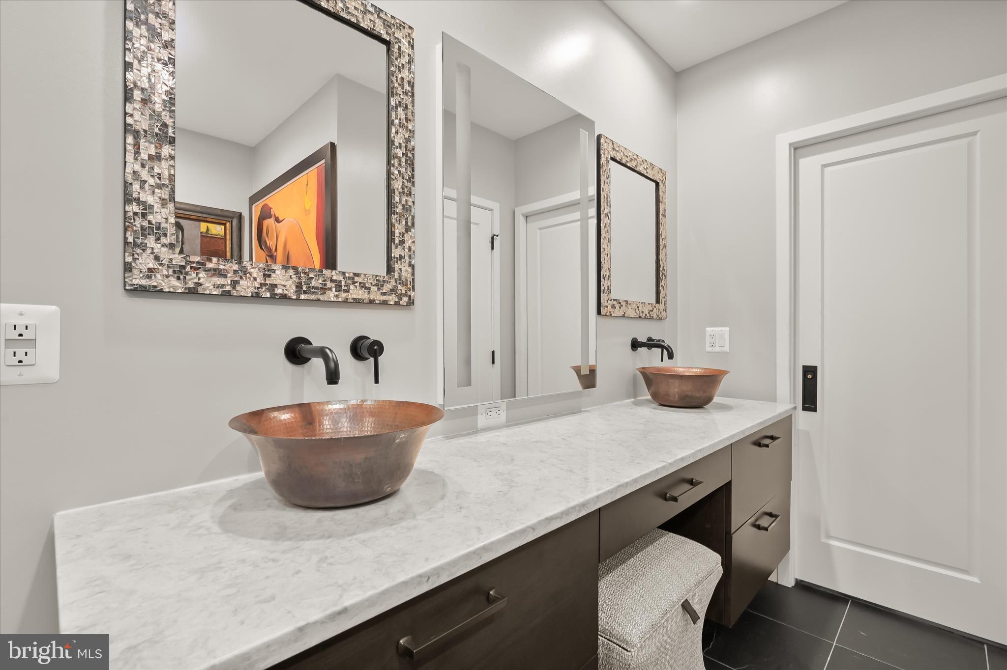 GIBSON ISLAND - Residential