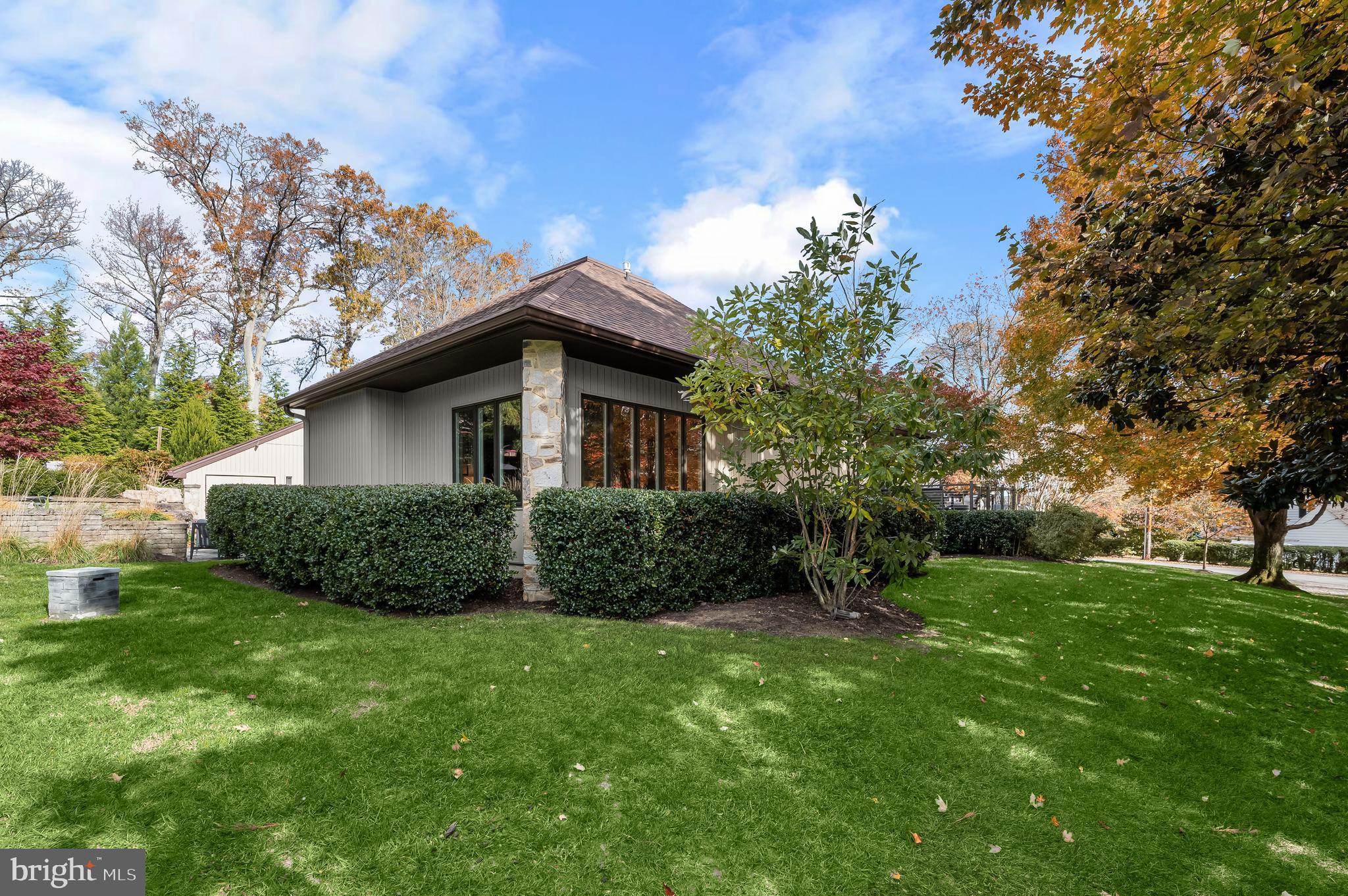 GIBSON ISLAND - Residential