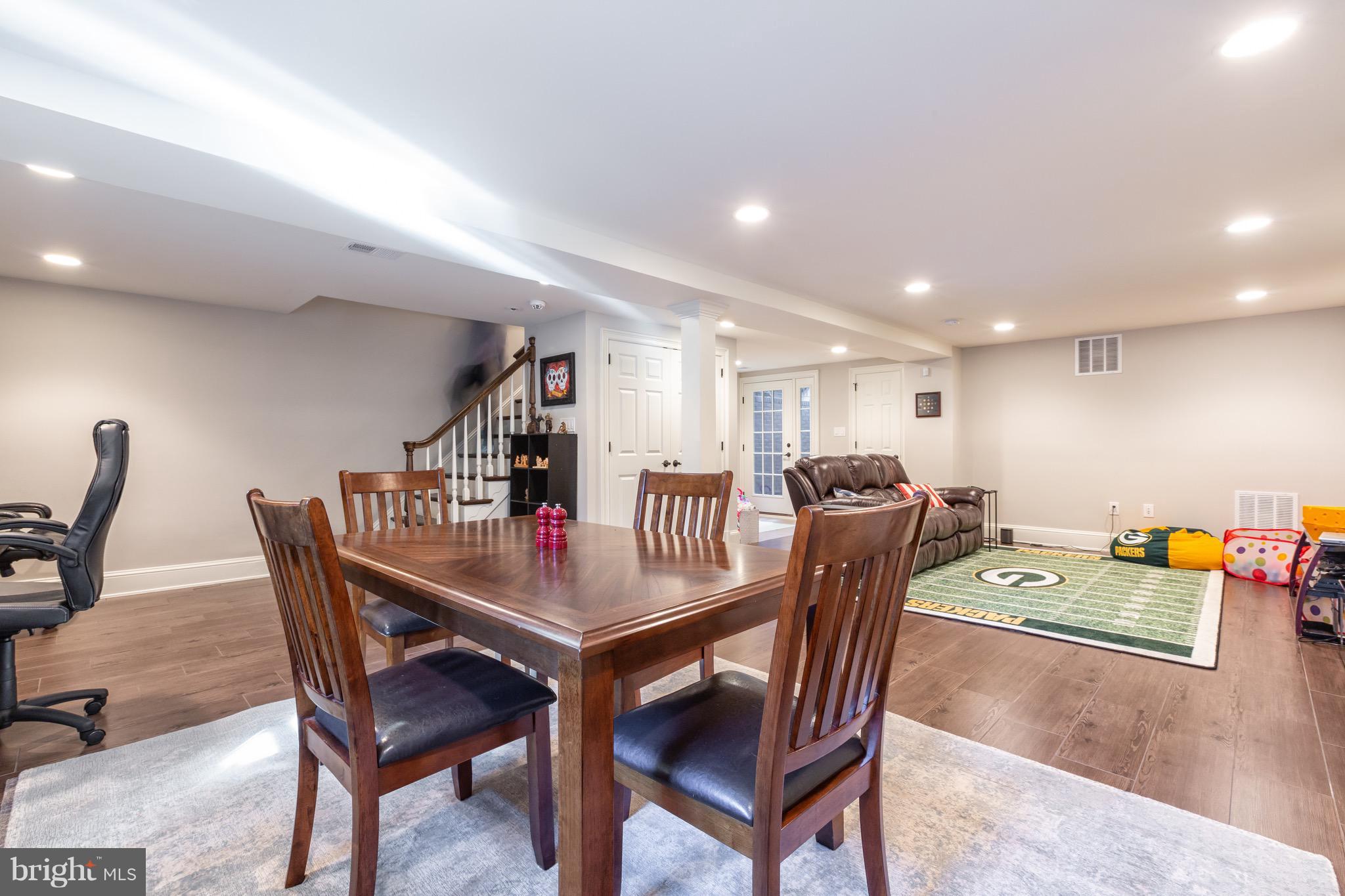 WESLEY HEIGHTS - Residential