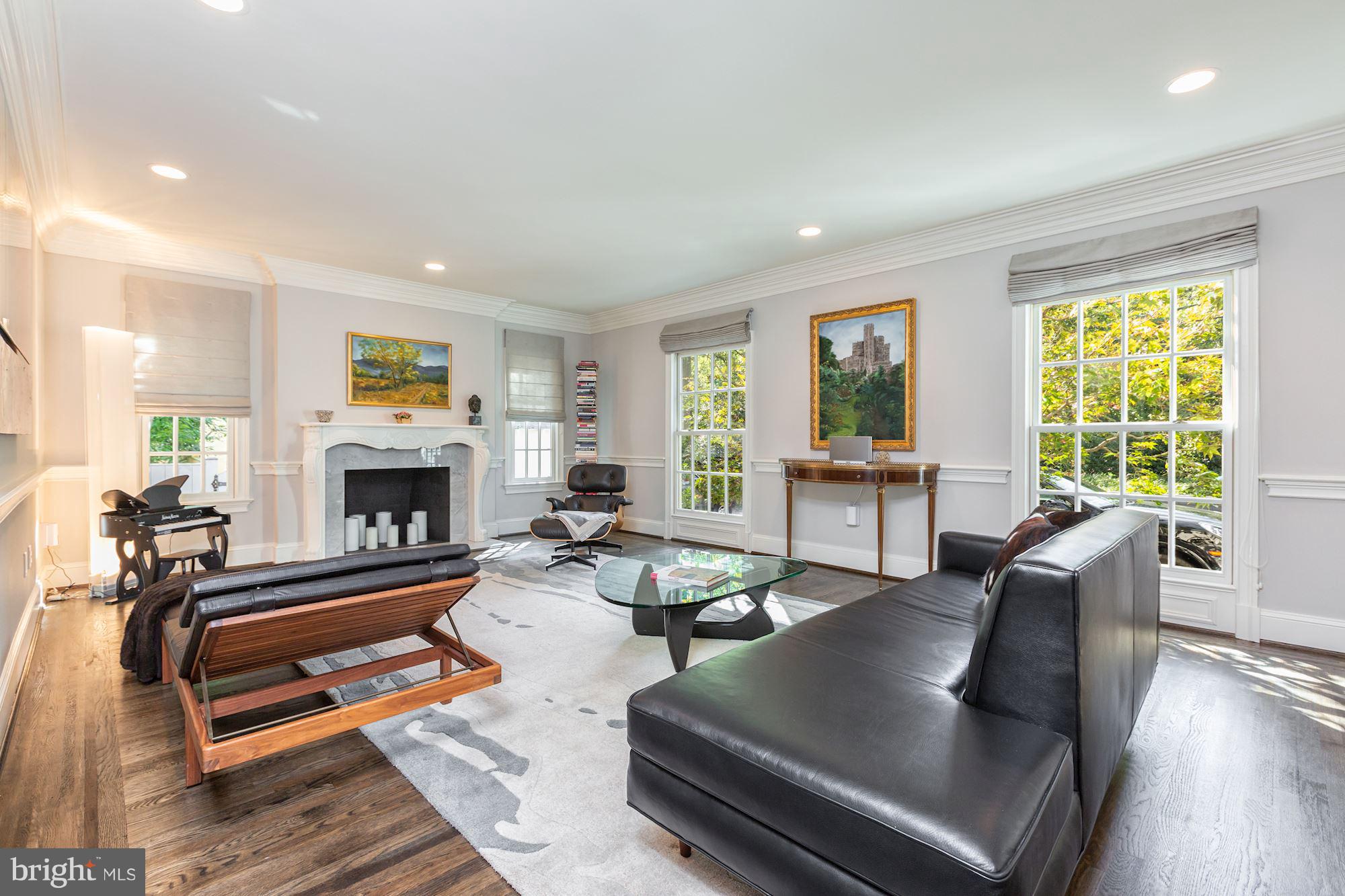 WESLEY HEIGHTS - Residential