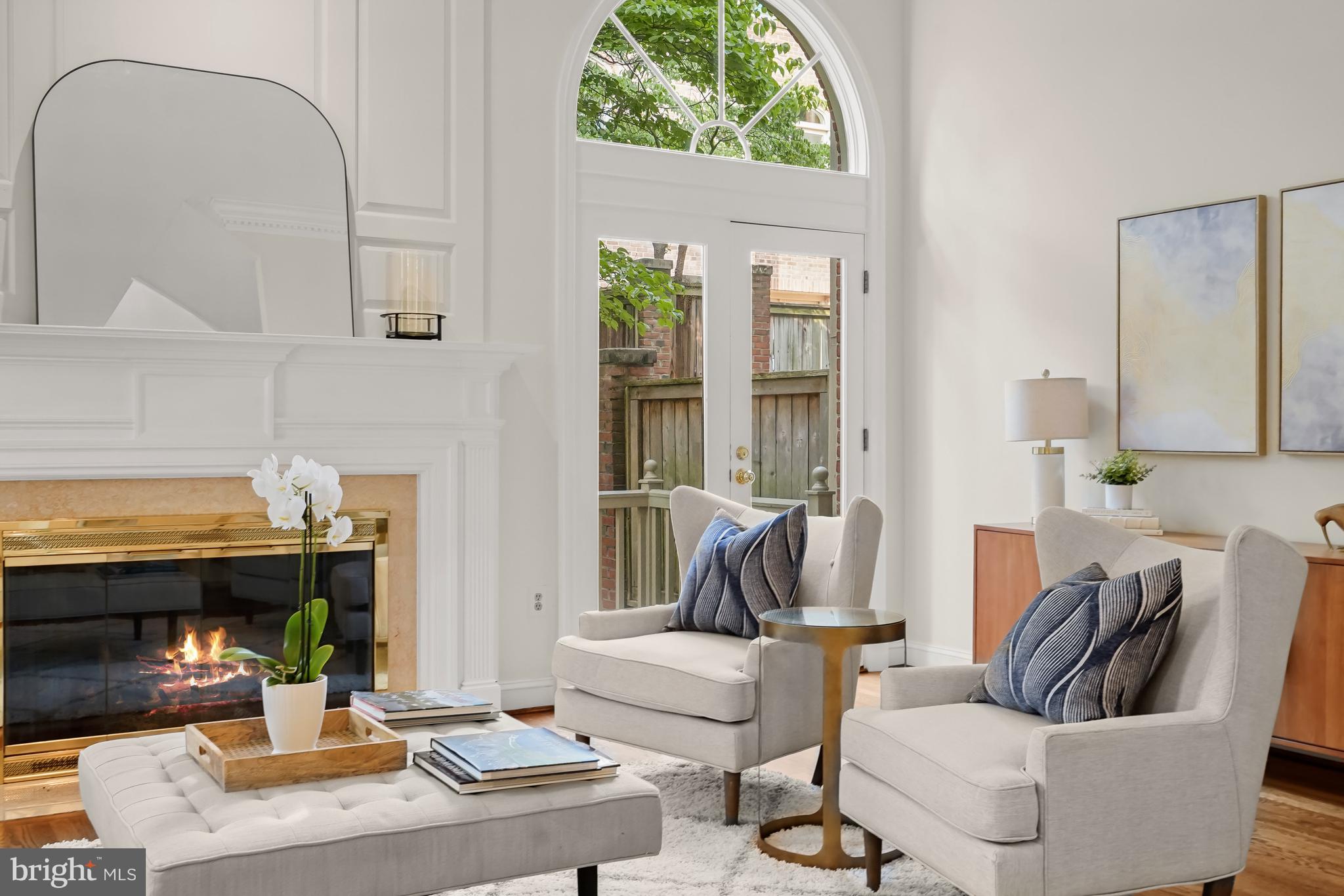 HAMPTONS OF MCLEAN - Residential