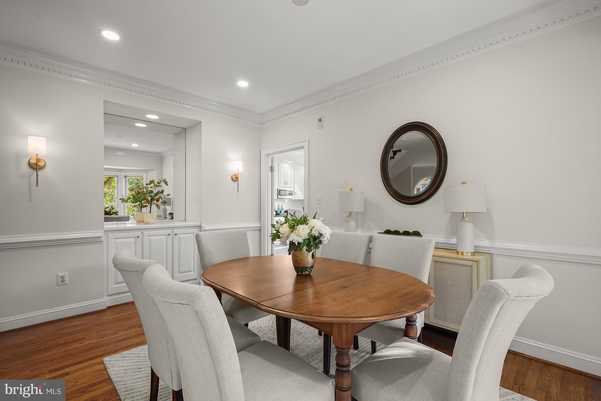 HAMPTONS OF MCLEAN - Residential