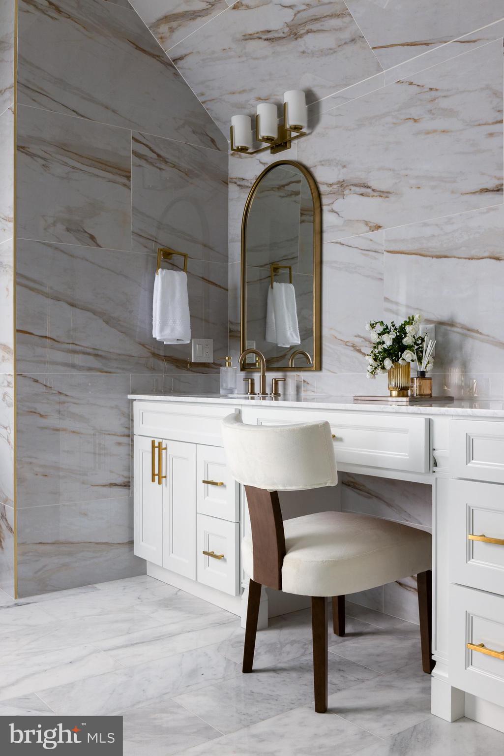 TENNIS POINTE - Residential