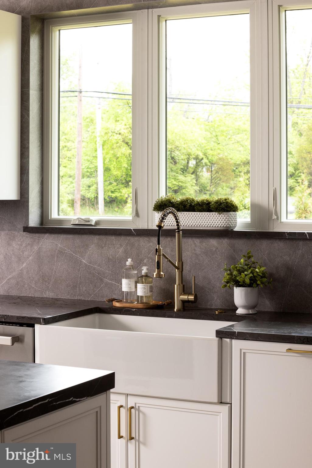 TENNIS POINTE - Residential