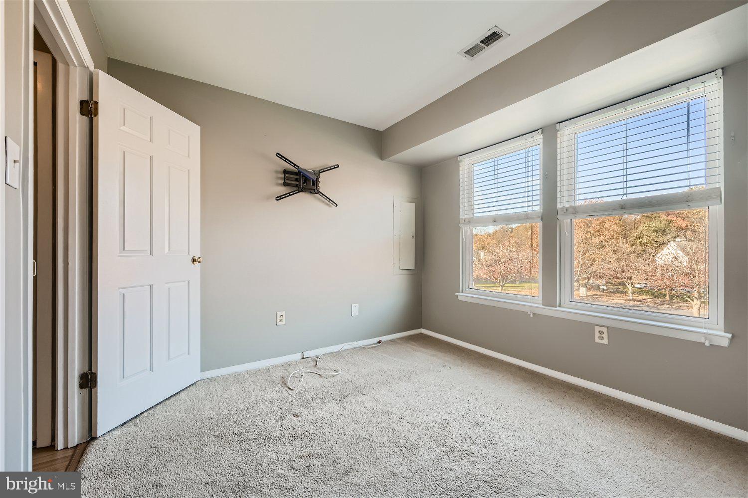 WOODLAND VILLAGE - Residential