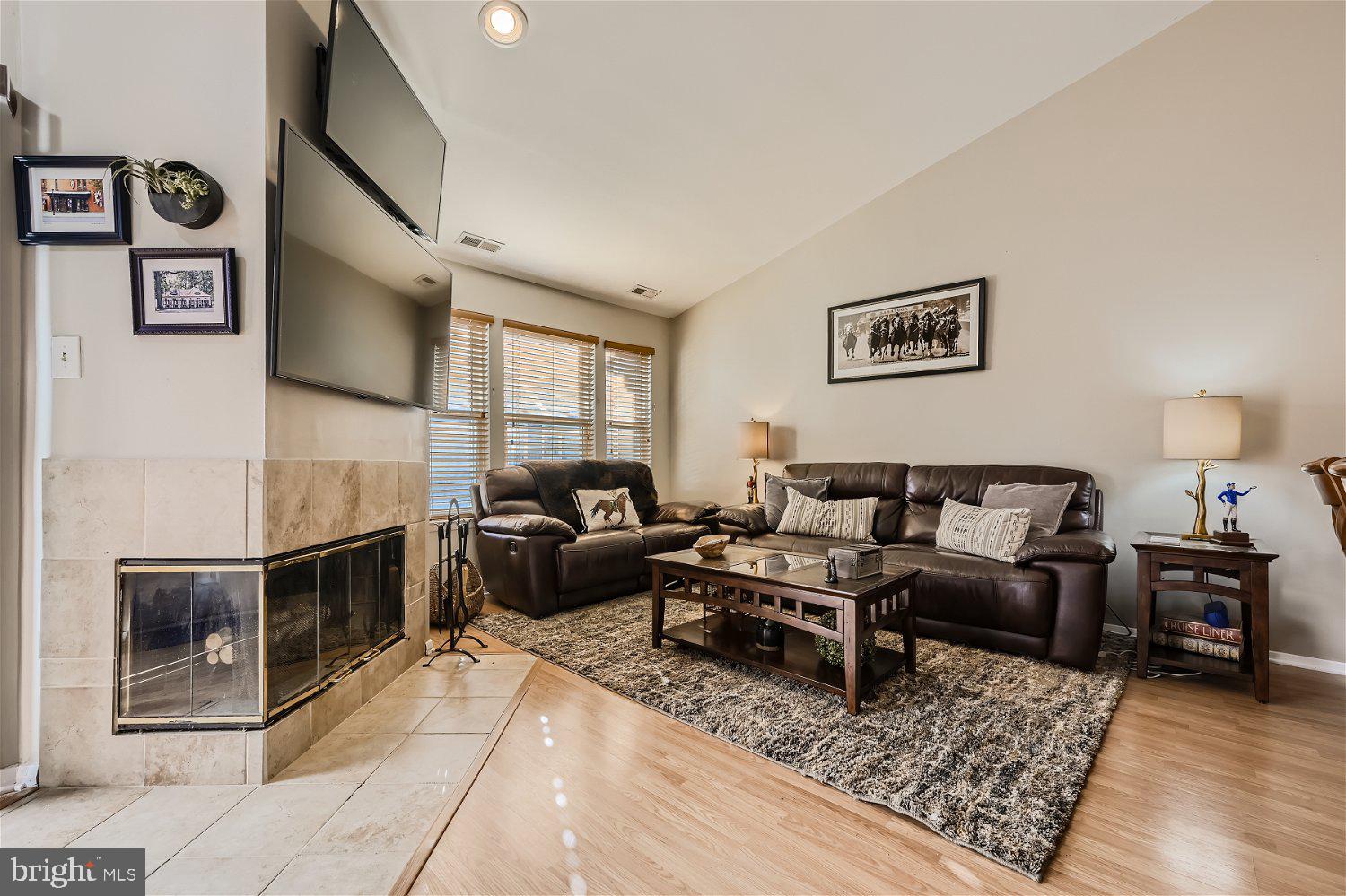 WOODLAND VILLAGE - Residential