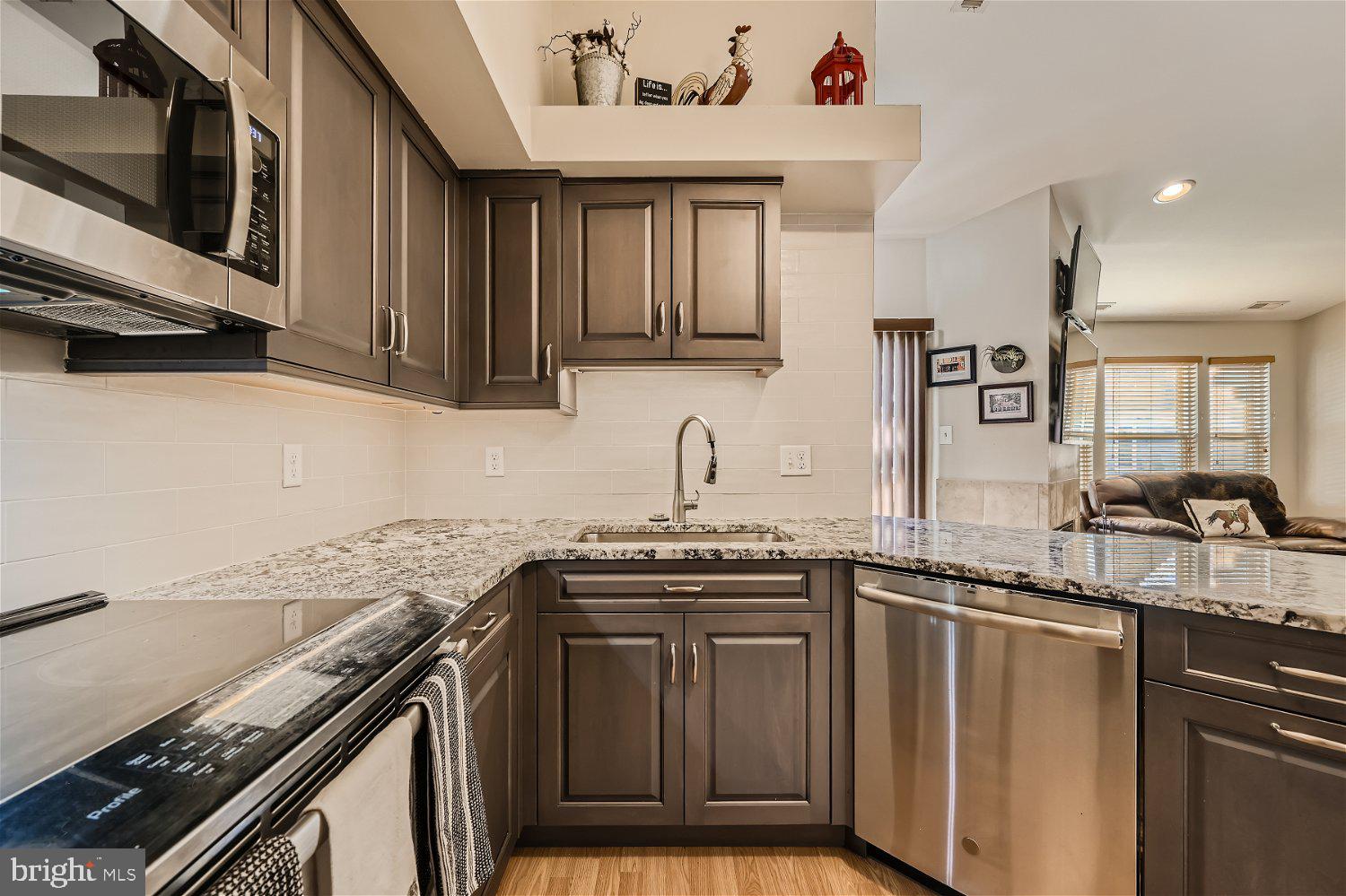 WOODLAND VILLAGE - Residential