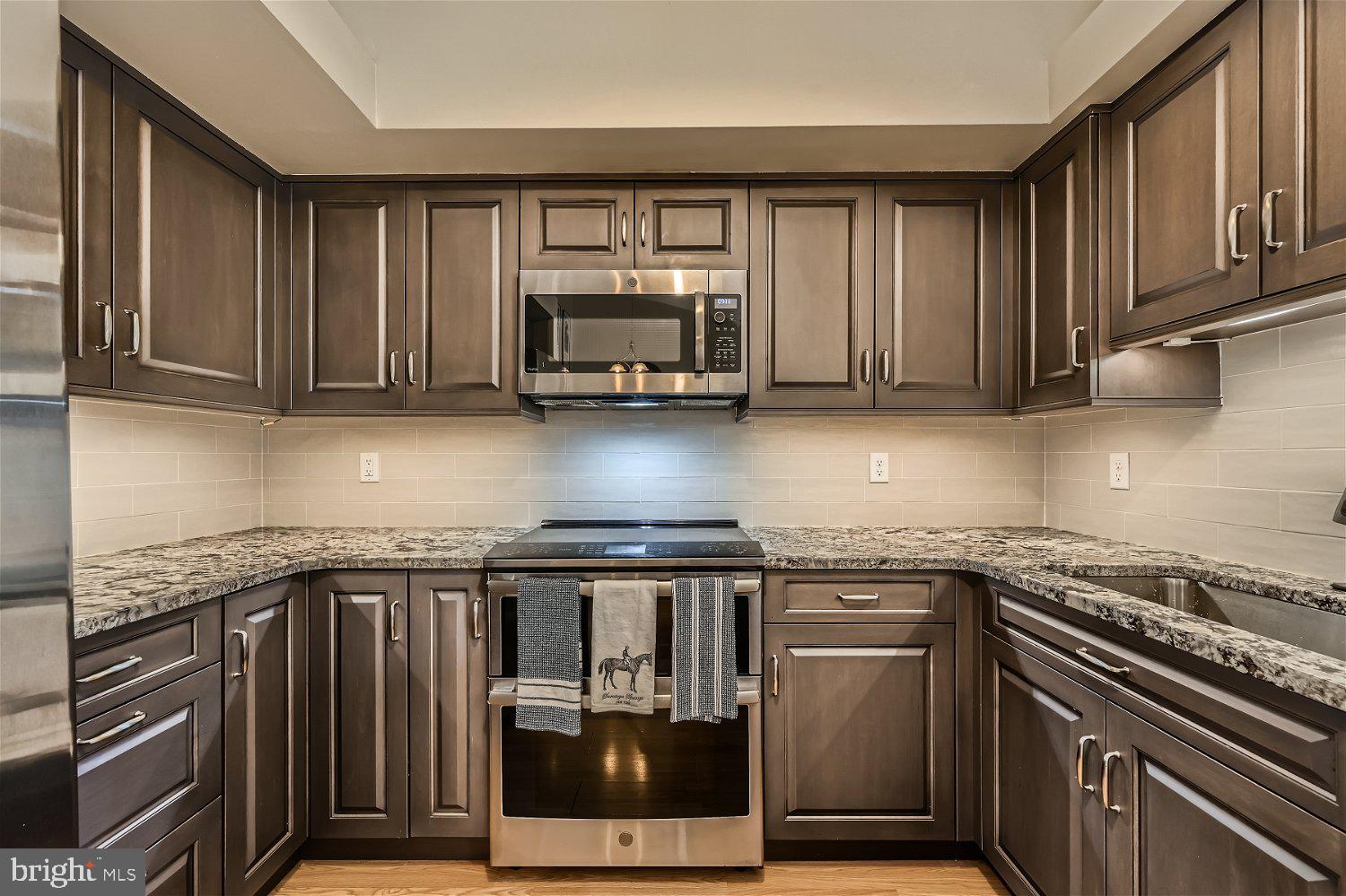 WOODLAND VILLAGE - Residential