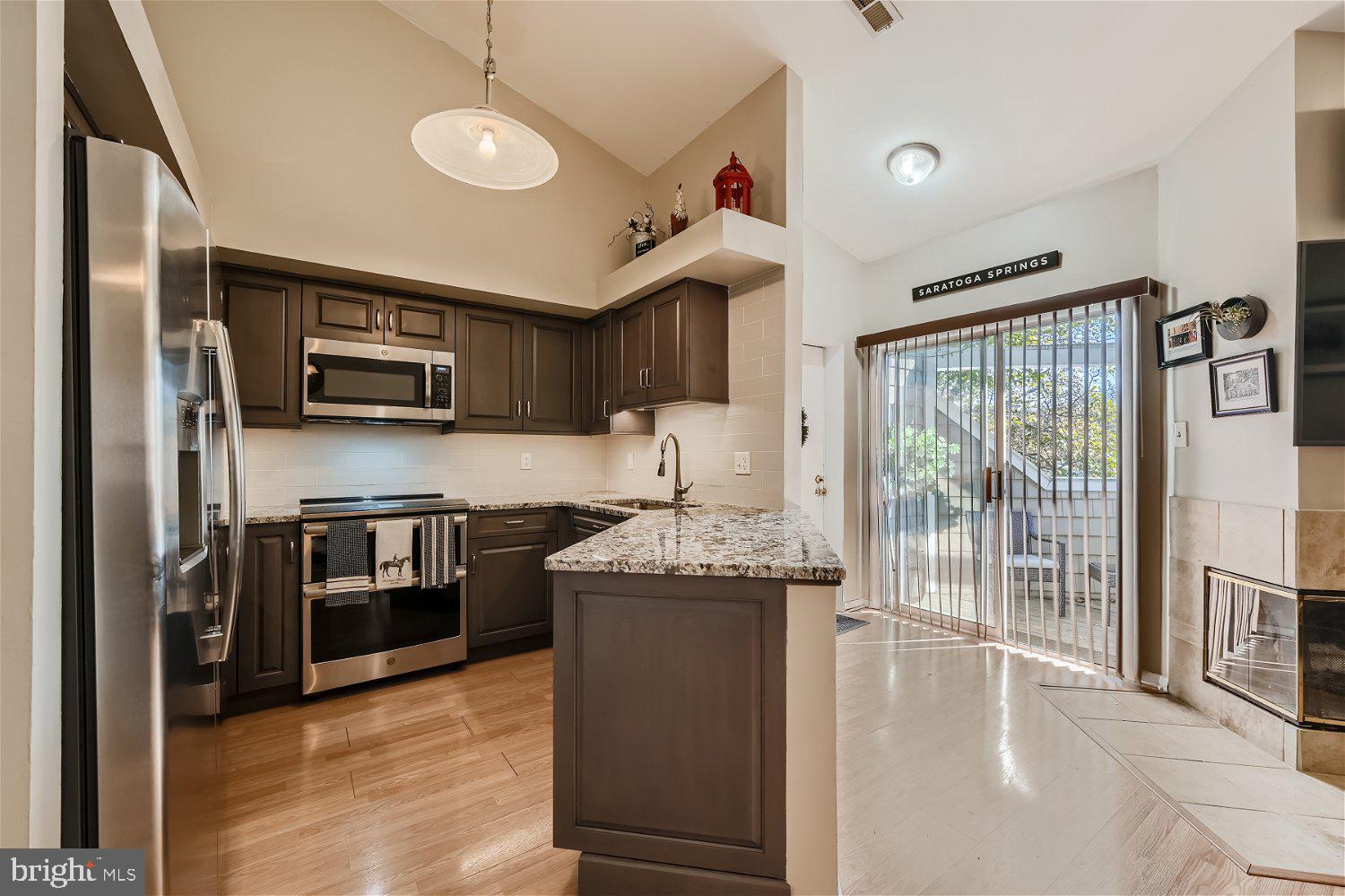 WOODLAND VILLAGE - Residential