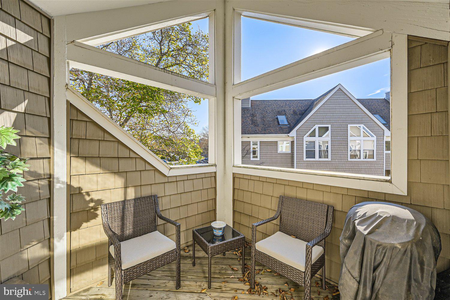 WOODLAND VILLAGE - Residential