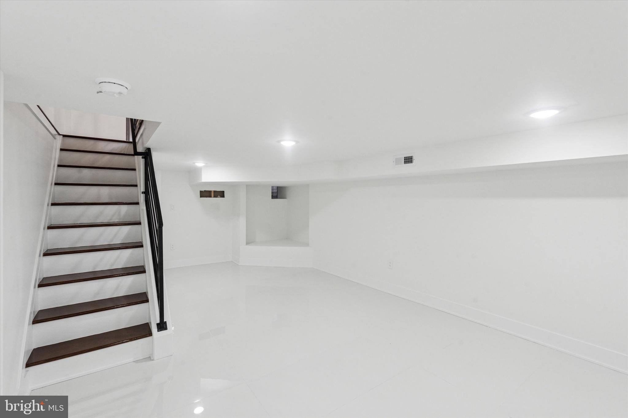 ALLEGHENY WEST - Residential