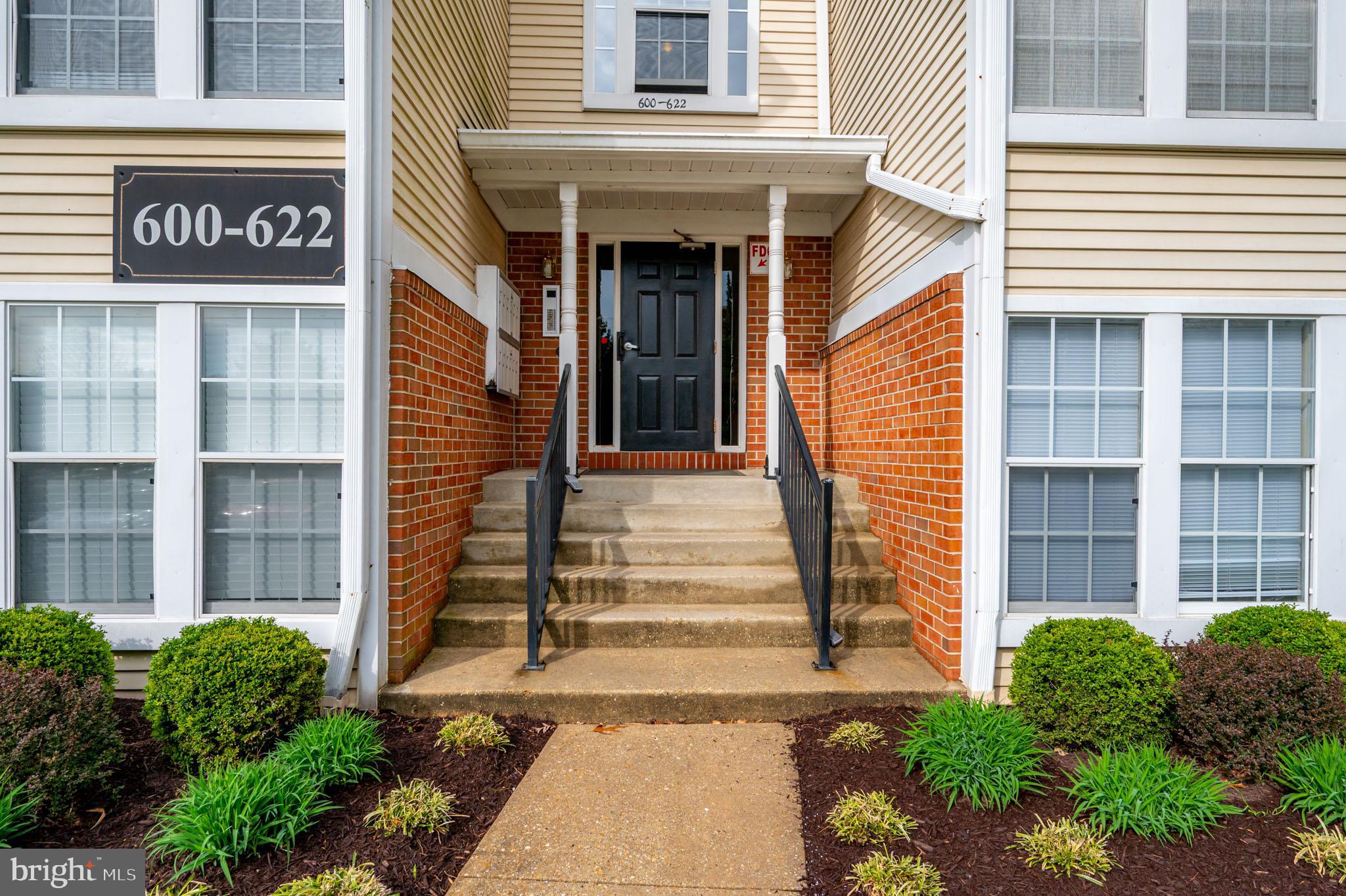 DEEP CREEK COMMONS - Residential