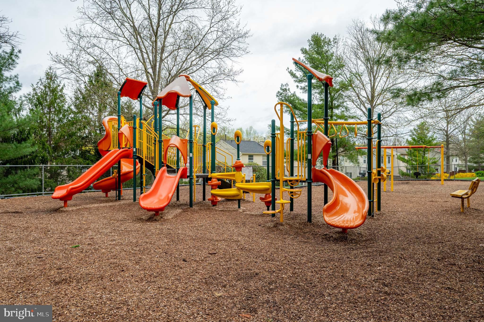 DEEP CREEK COMMONS - Residential