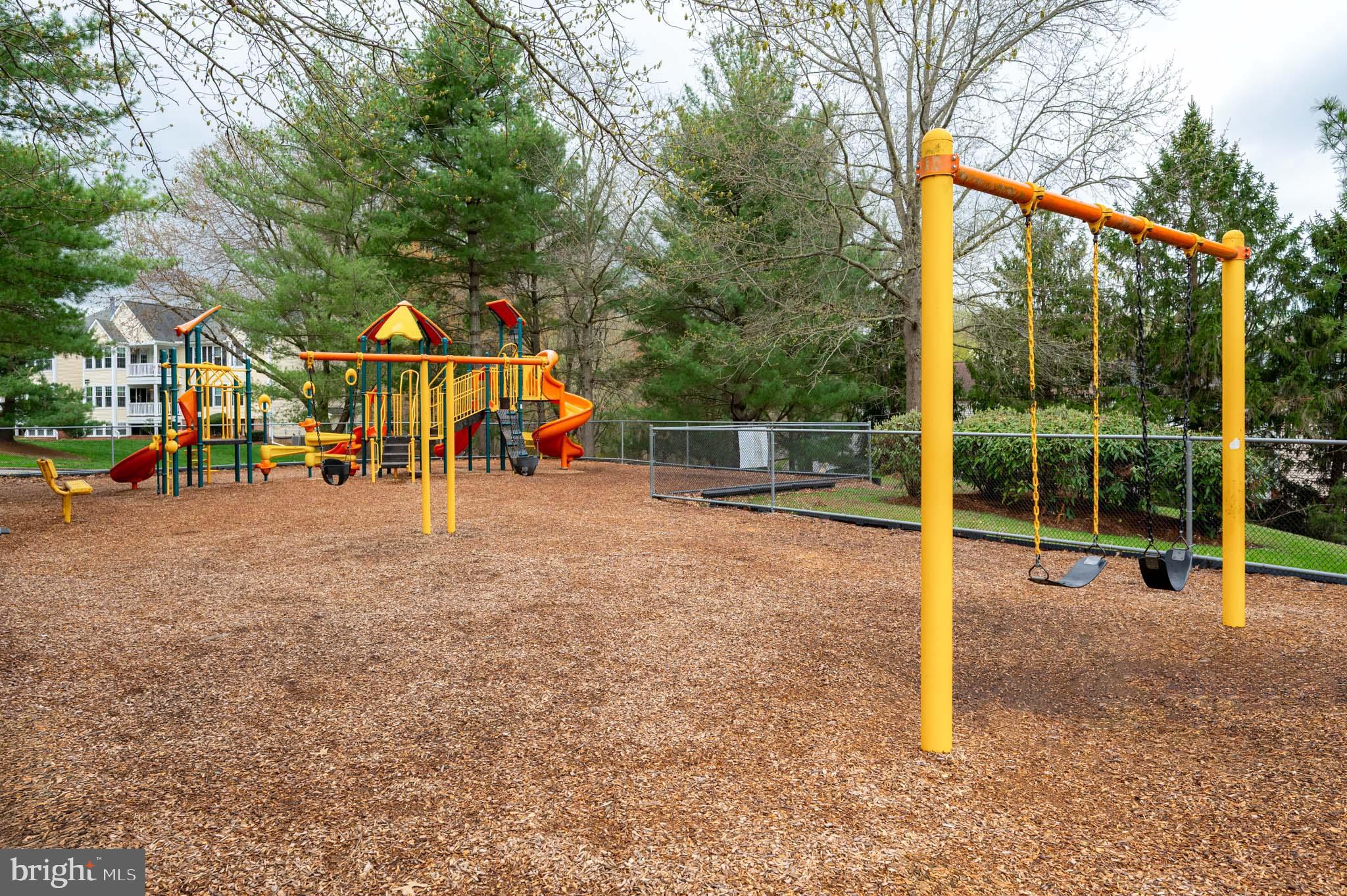 DEEP CREEK COMMONS - Residential