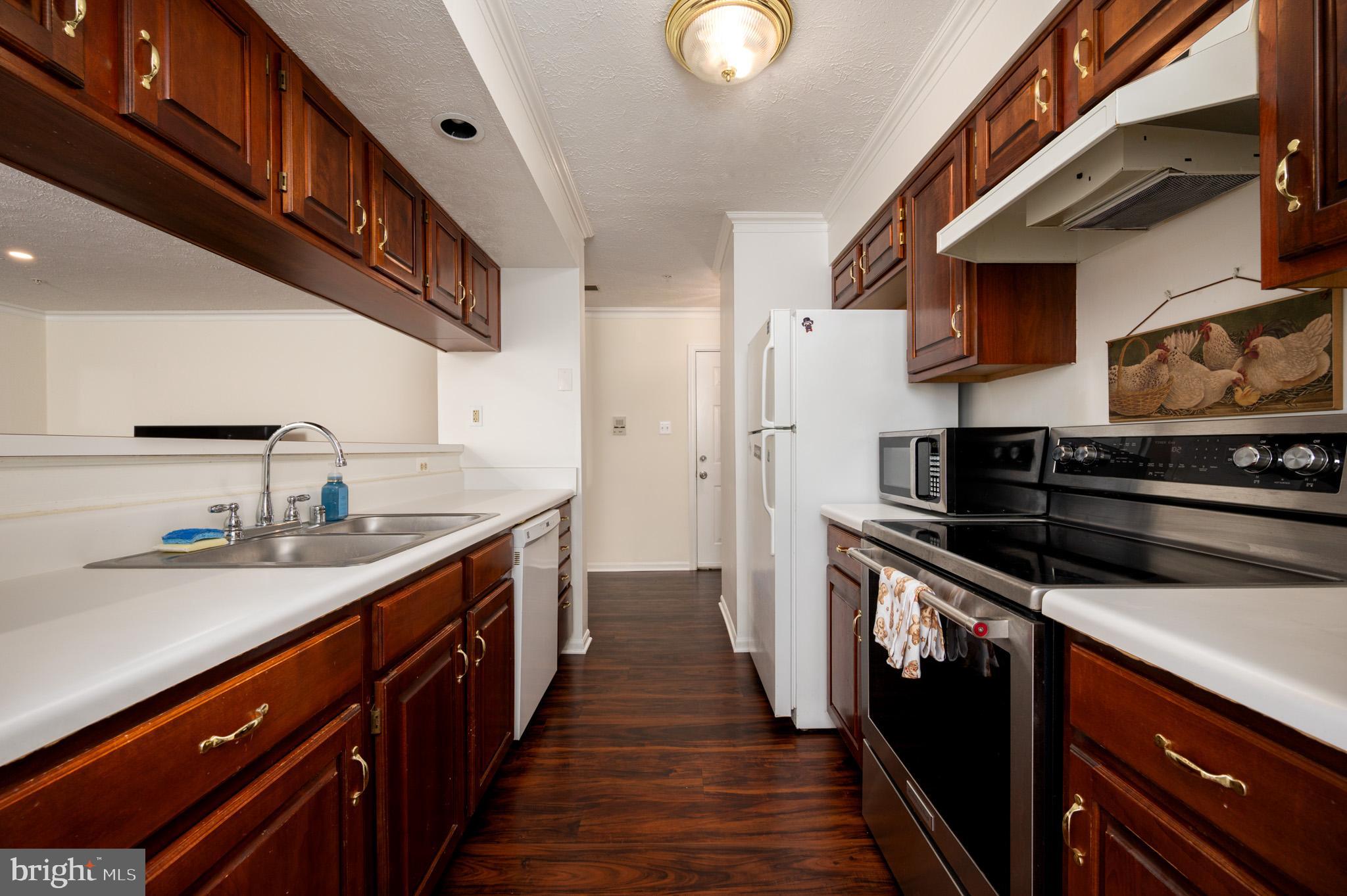 DEEP CREEK COMMONS - Residential