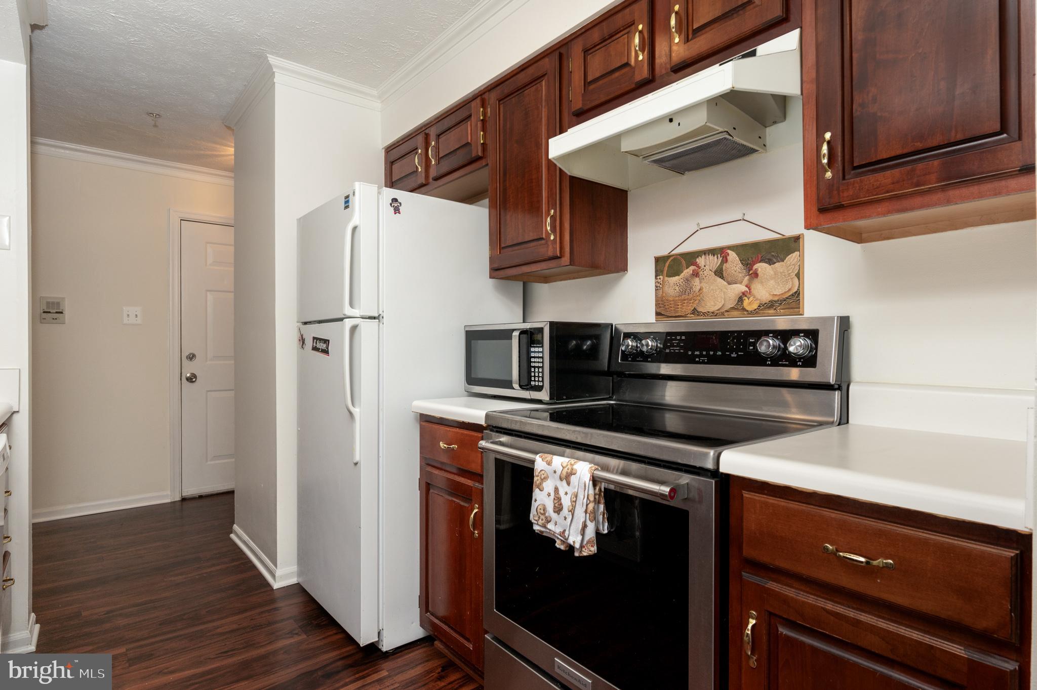 DEEP CREEK COMMONS - Residential