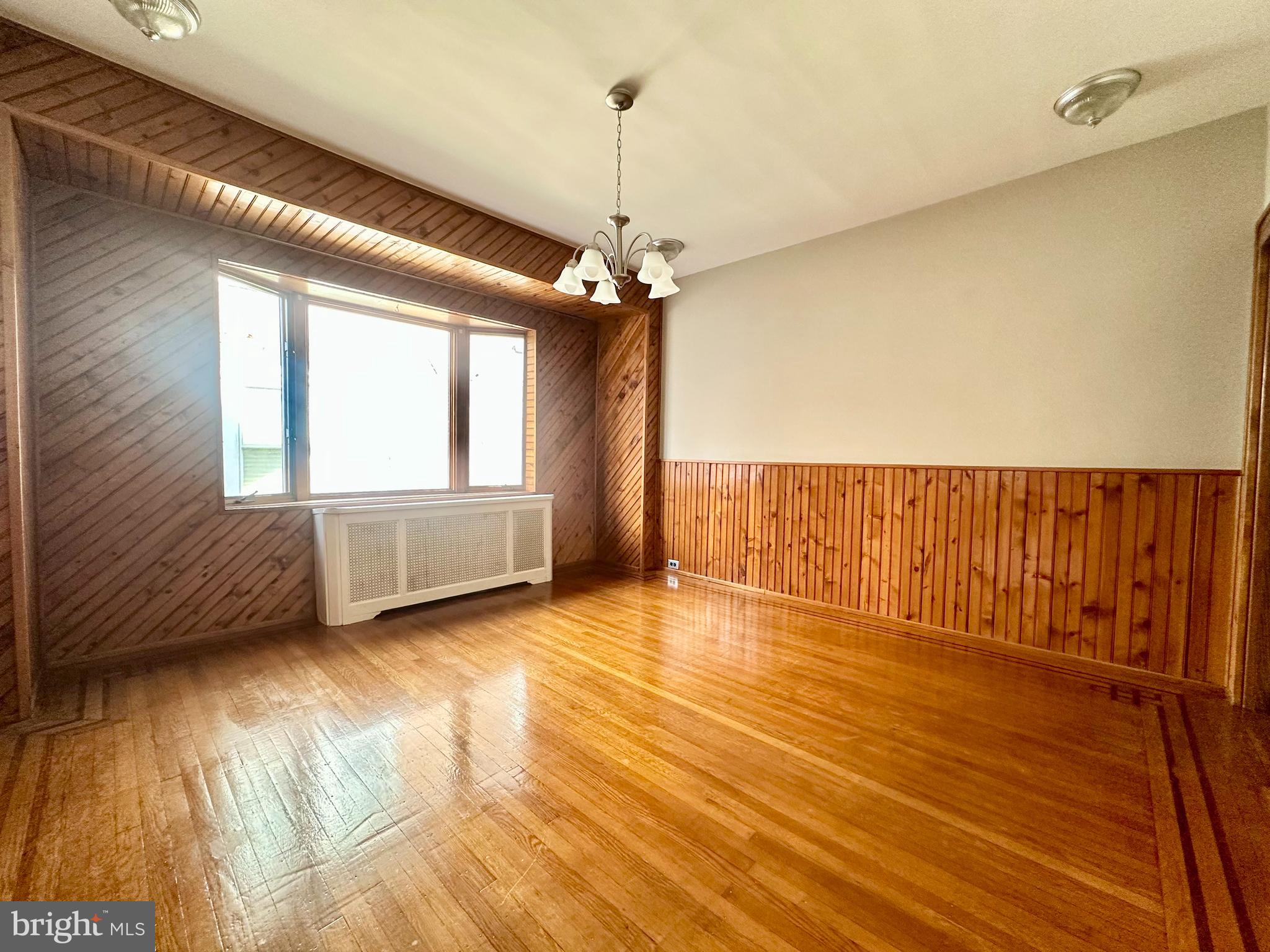 ROXBOROUGH - Residential