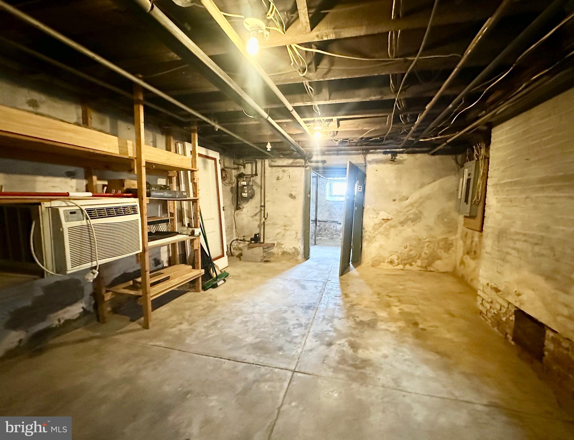 ROXBOROUGH - Residential