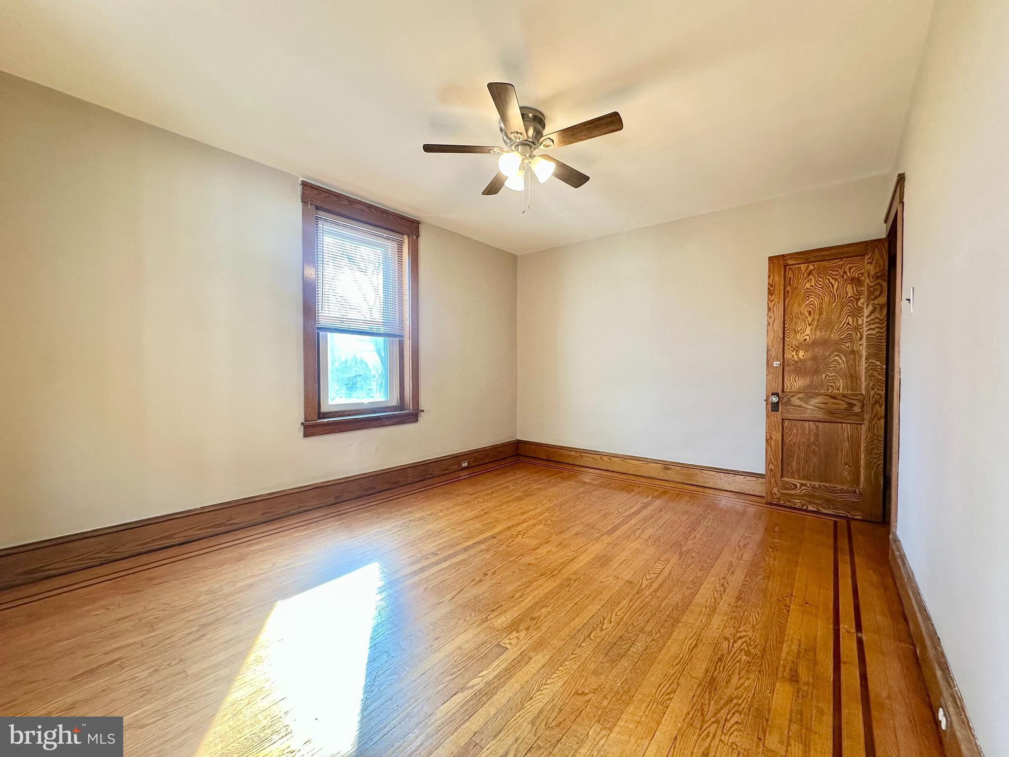 ROXBOROUGH - Residential