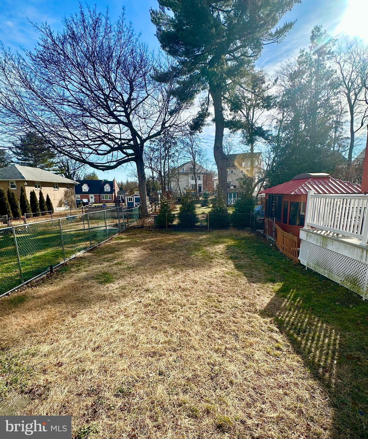 ROXBOROUGH - Residential