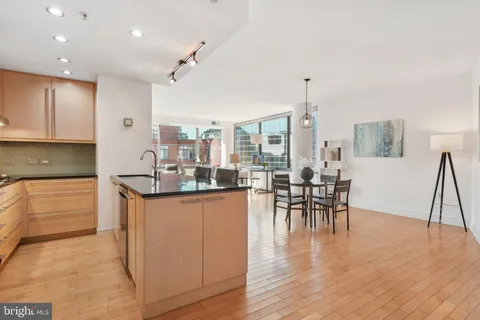 2001 15th Street N Unit 1008, Arlington, VA 22201 - MLS#: VAAR2055208