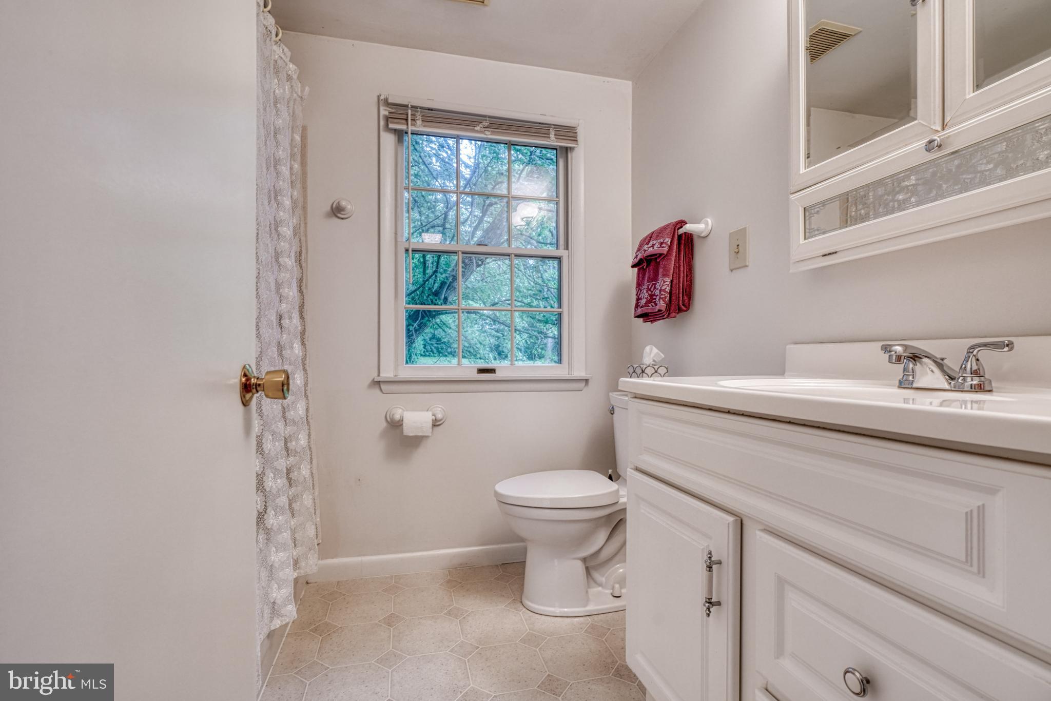 COLONIAL ACRES - Residential