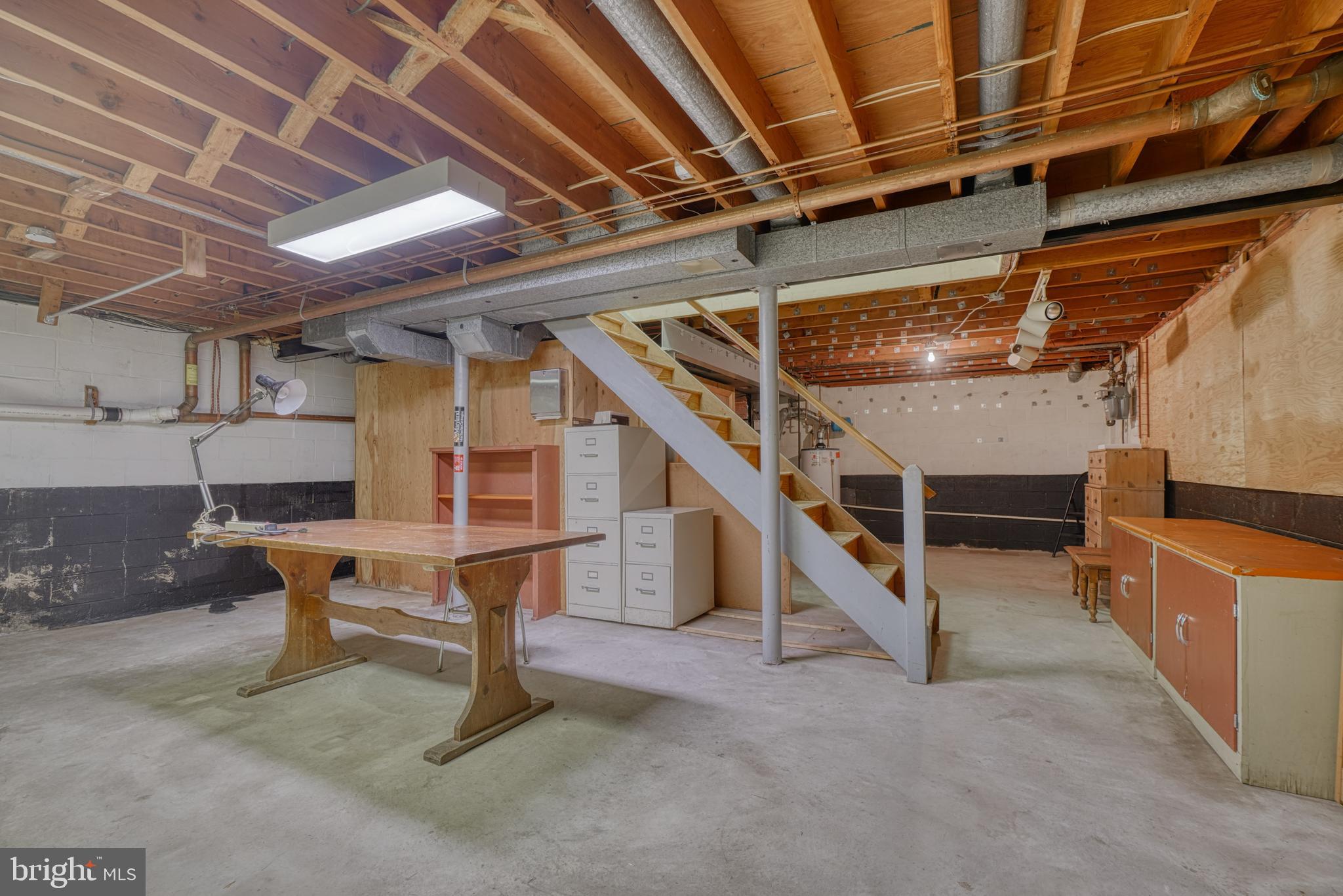 COLONIAL ACRES - Residential