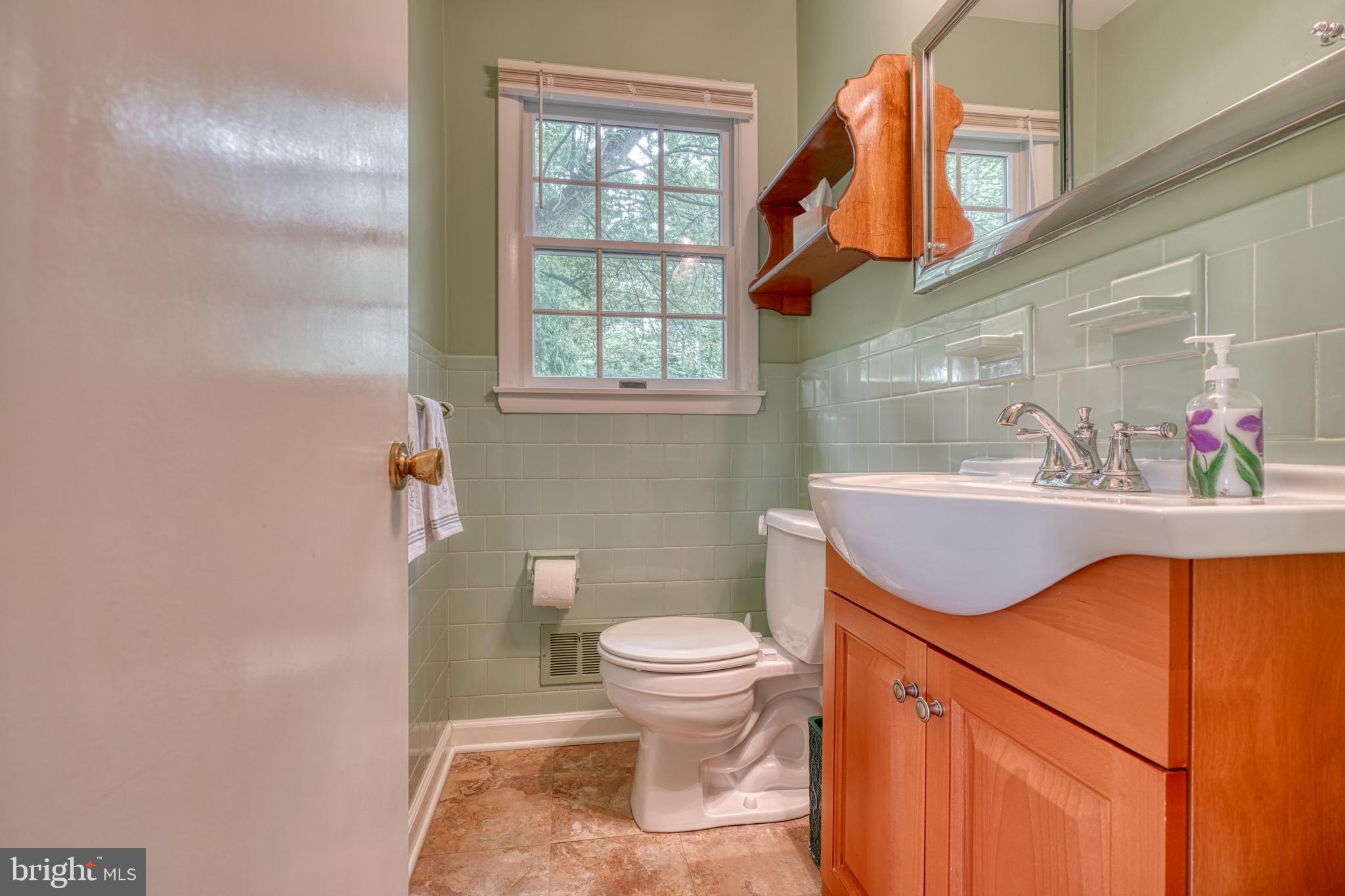 COLONIAL ACRES - Residential