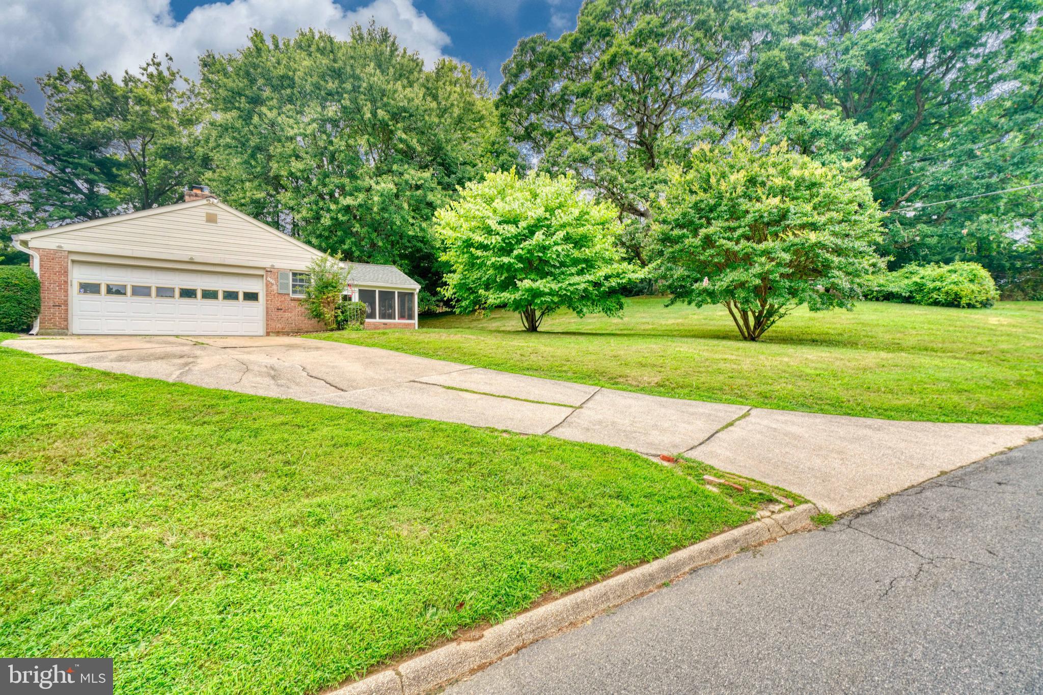 COLONIAL ACRES - Residential