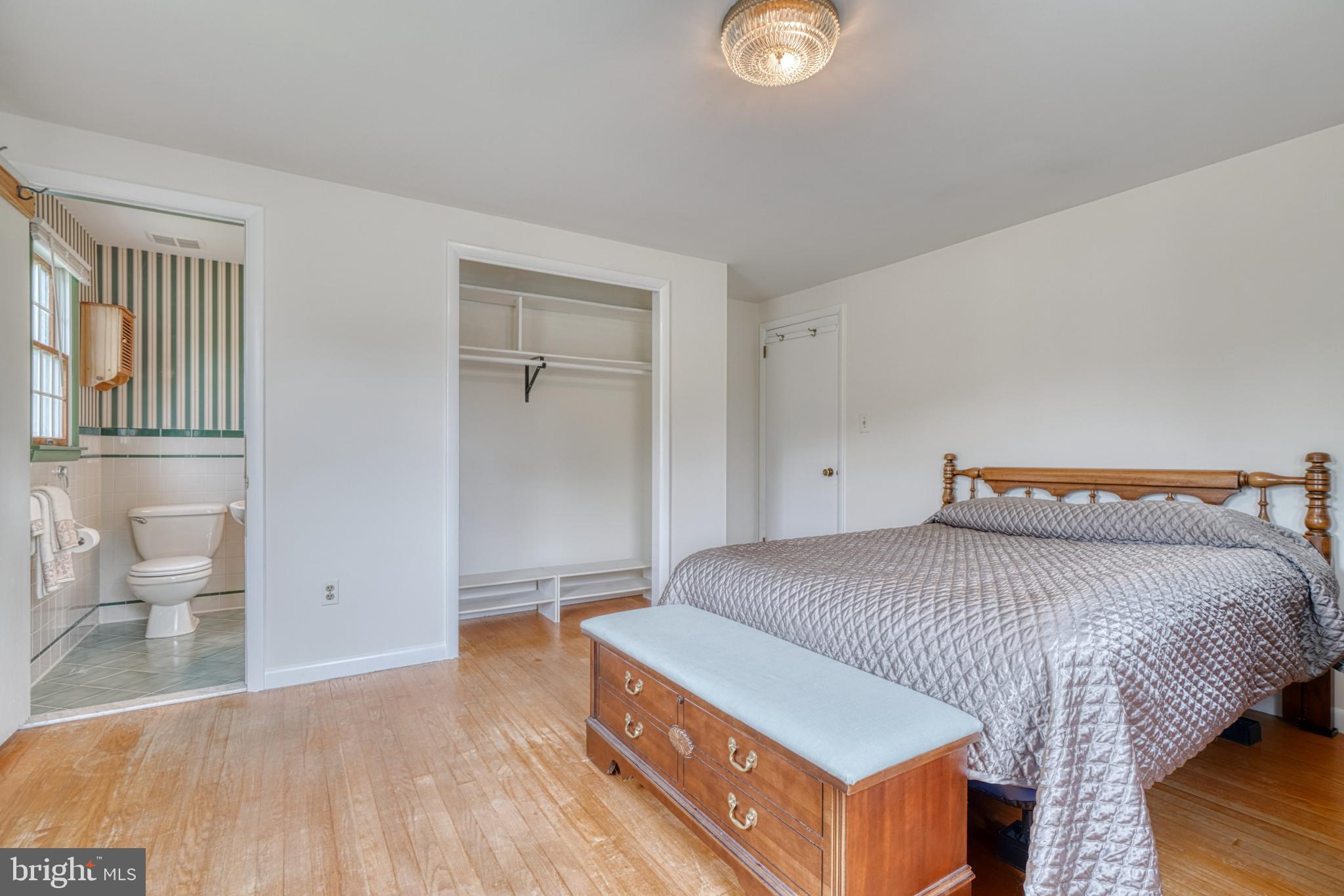 COLONIAL ACRES - Residential