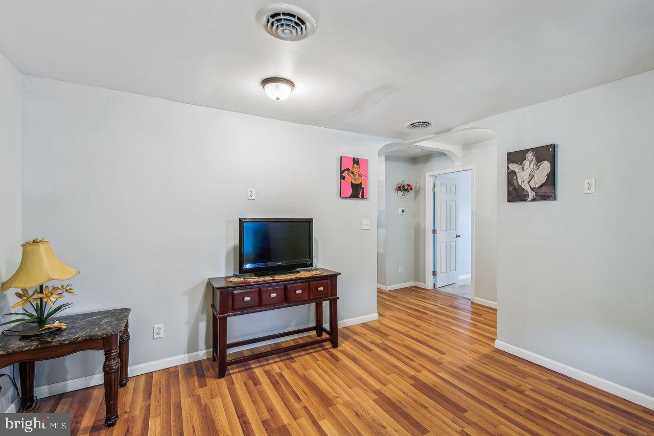 105 DELAWARE AVENUE