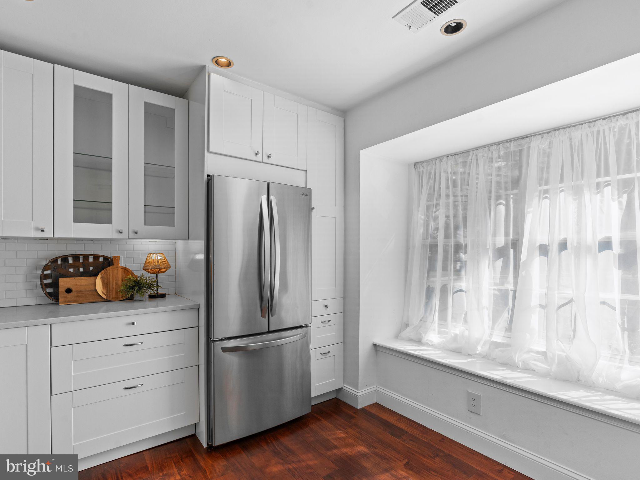 11 VIBURNUM COURT