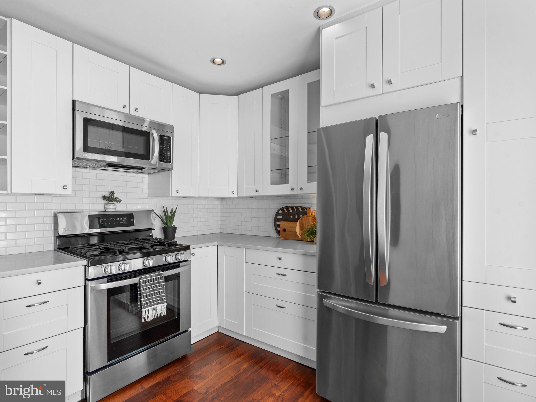 11 VIBURNUM COURT