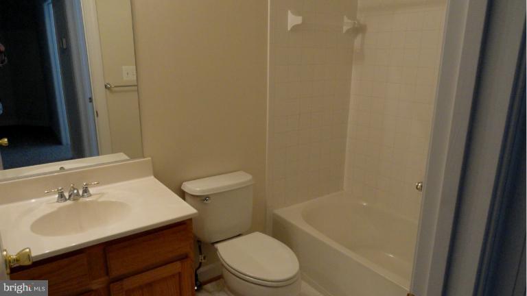 CARRIAGES AT RUSSETT - Residential Lease