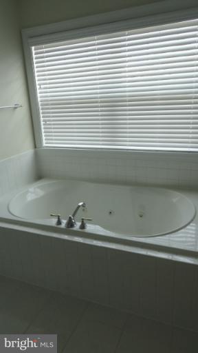 CARRIAGES AT RUSSETT - Residential Lease