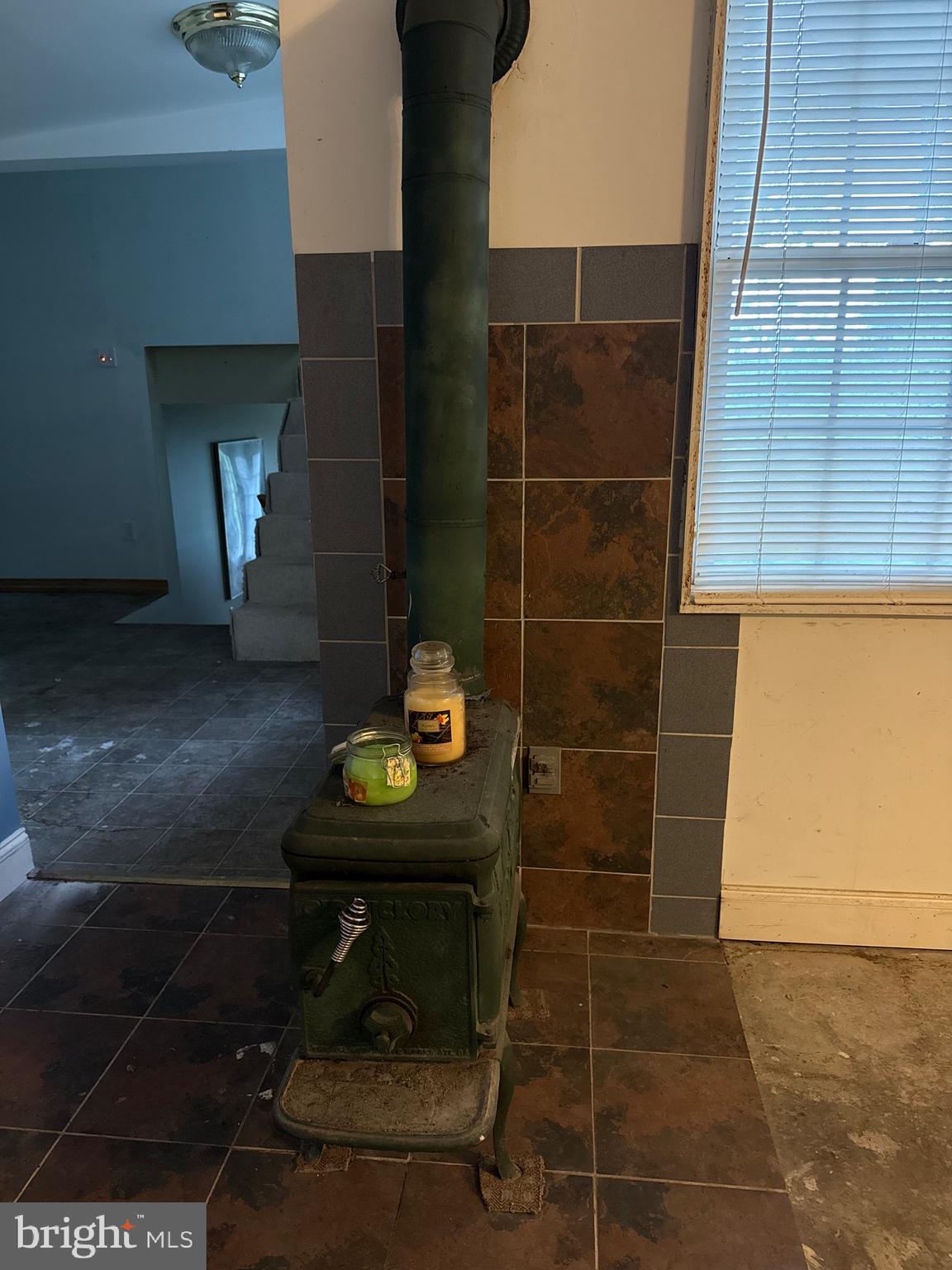 OLD FIELDS LIMITED PARTNERSHIP - Residential