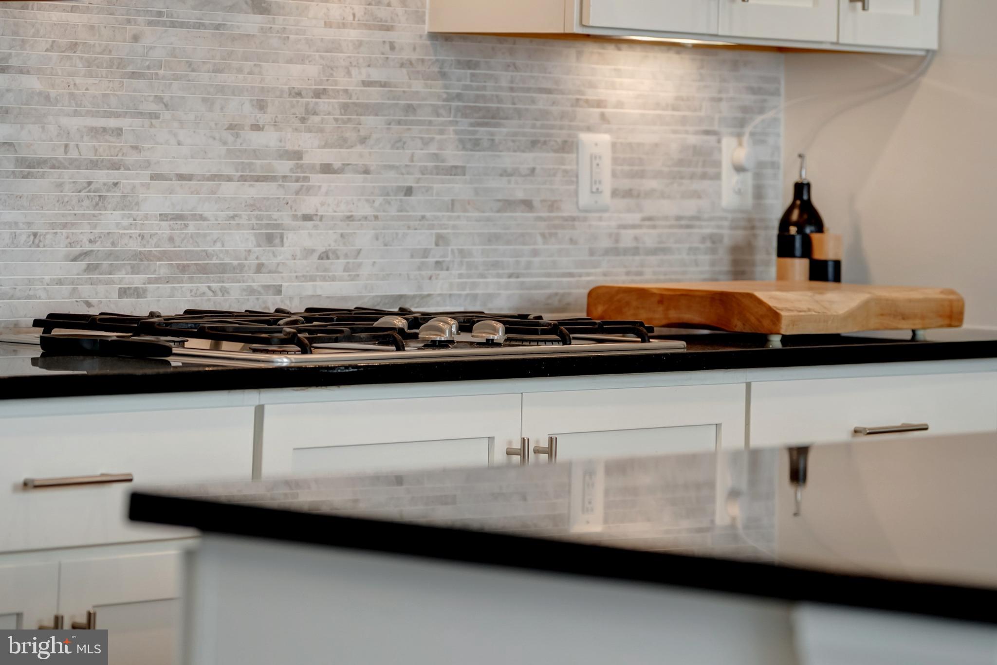 ONE LOUDOUN - Residential