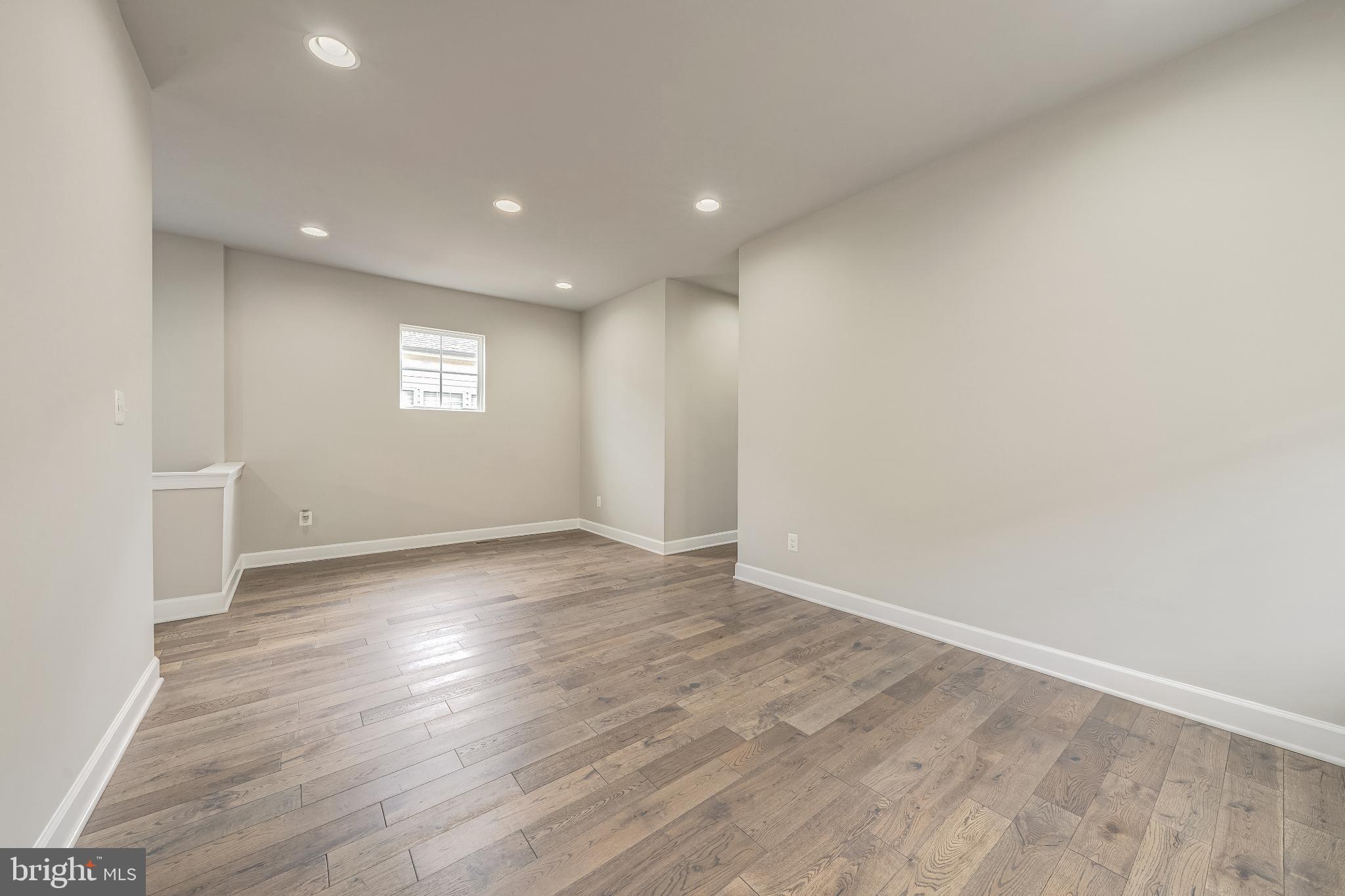 ONE LOUDOUN - Residential