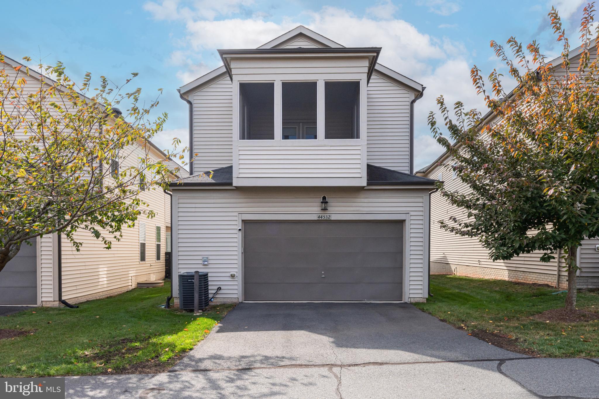 ONE LOUDOUN - Residential